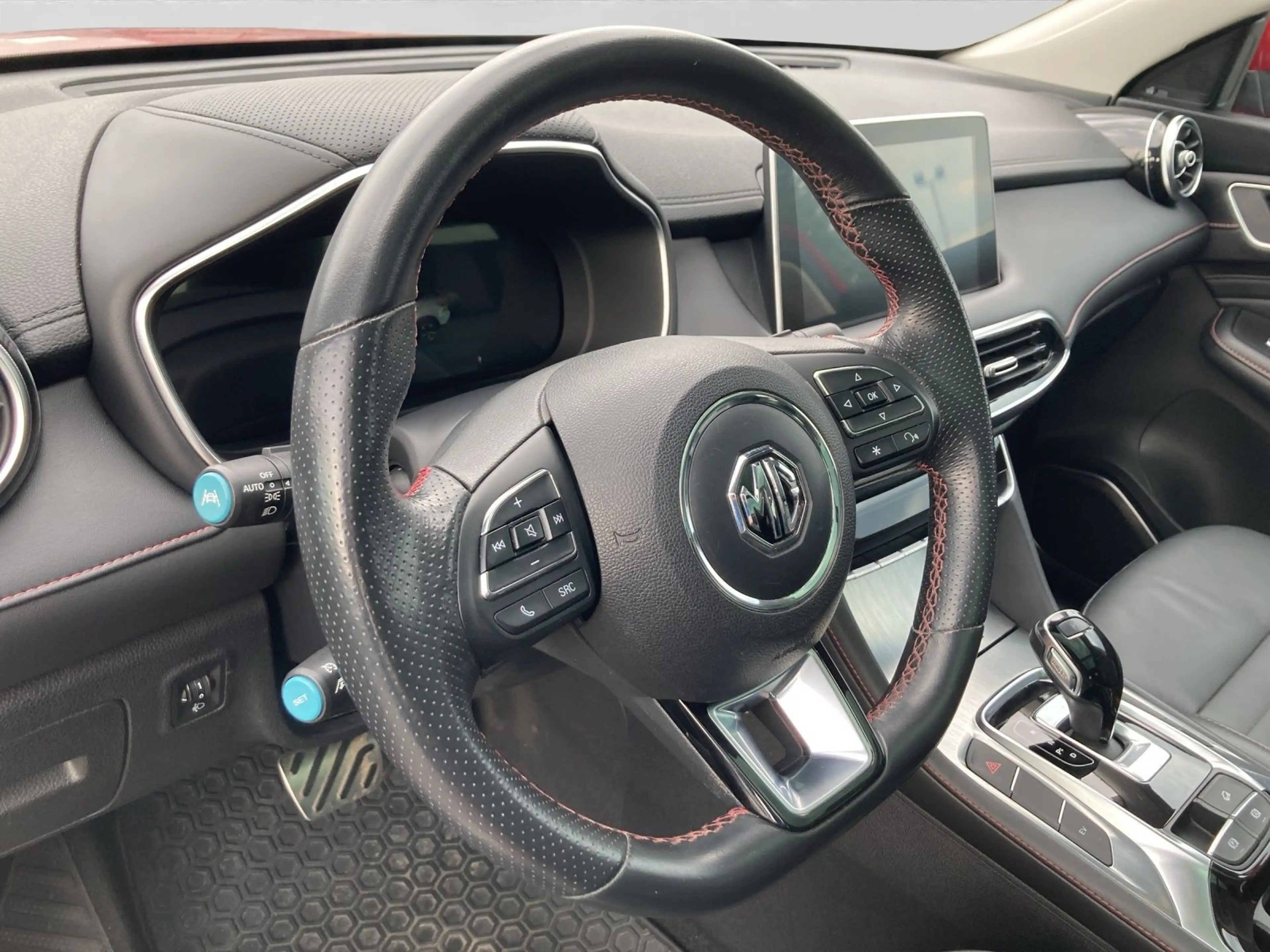 MG EHS PHEV LUXURY AHK LEDER LM18 — photo 9