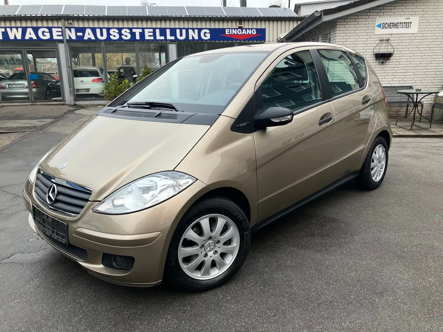 Mercedes-Benz A 180 A-Klasse Diesel 5-Türer CDI Classic, AHK, Gold - 1