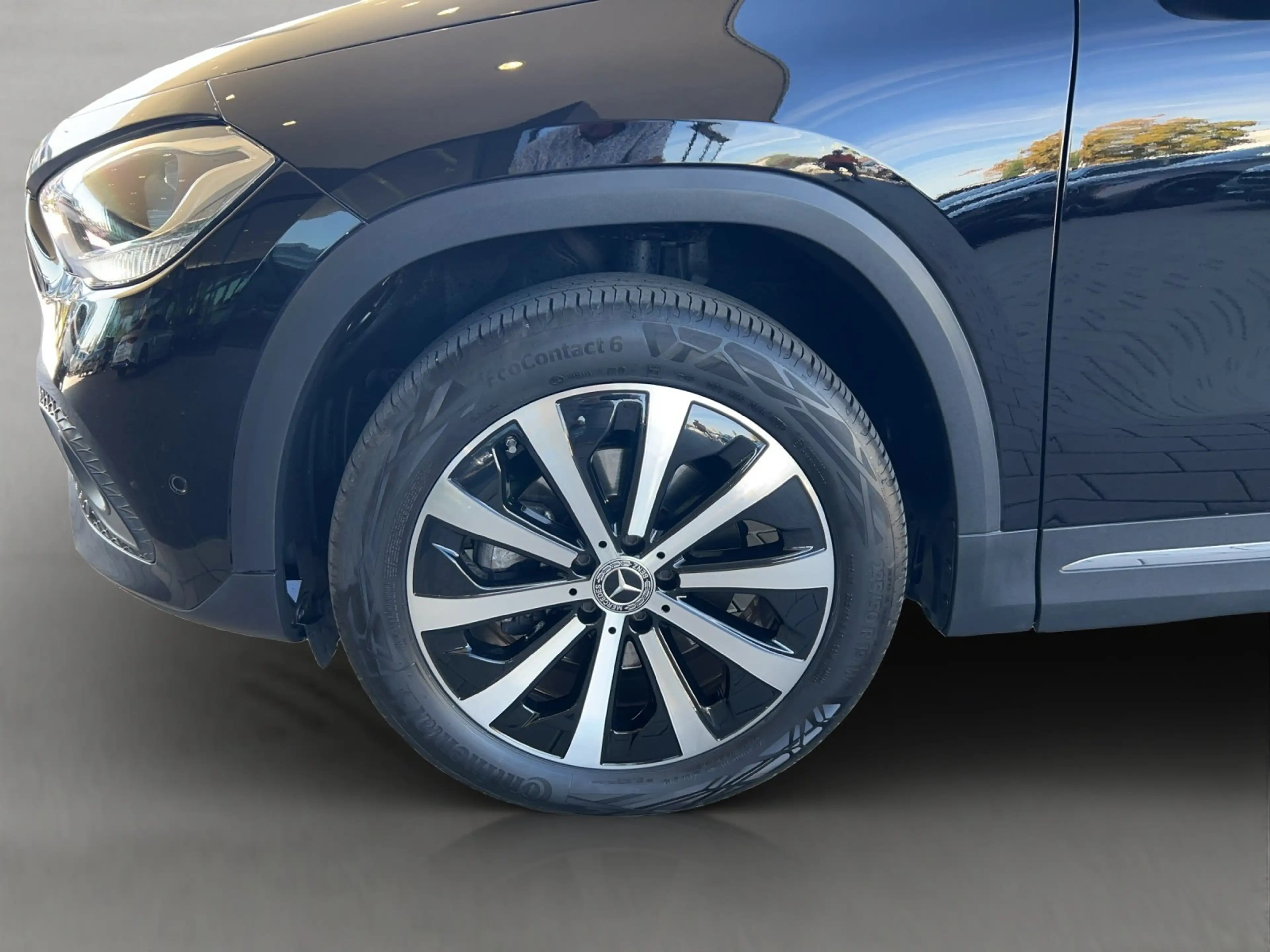Mercedes-Benz GLA 200 GLA200d Progressive AdvancedMBUX Busines DAB 19" — photo 15