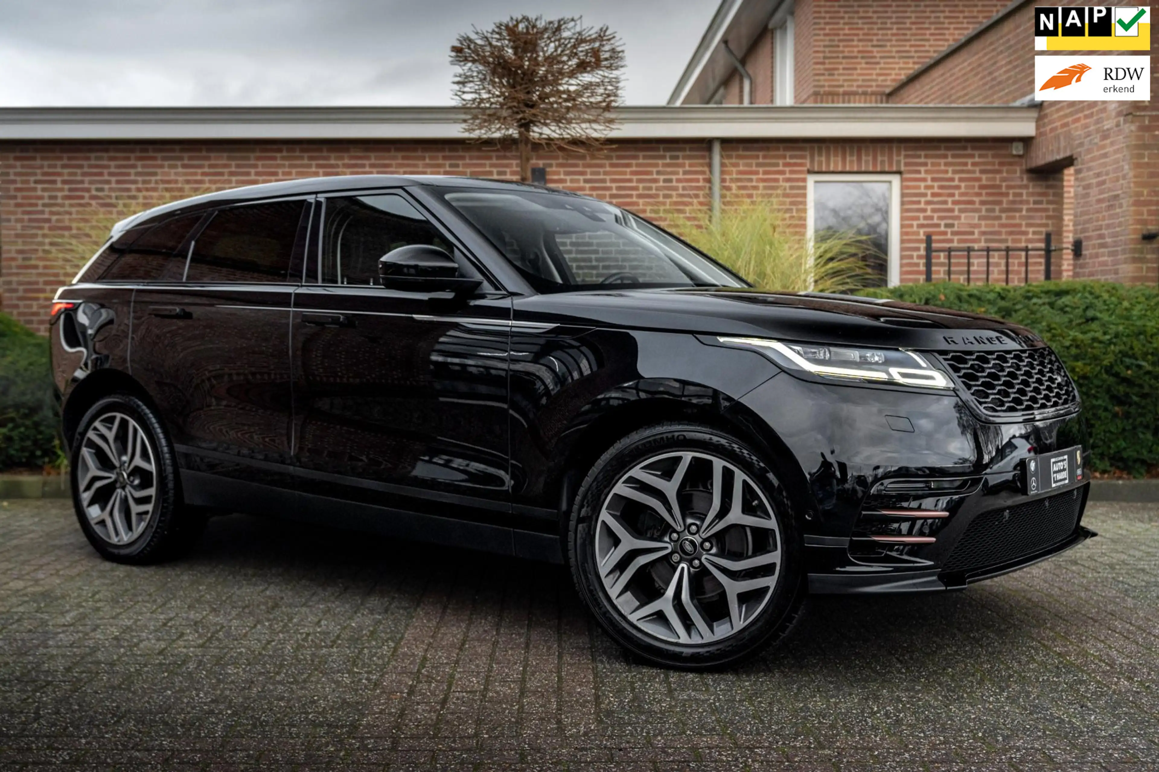 Land Rover Range Rover Velar 2.0 Turbo 250 PK 1e eigenaar AWD R-Dynamic Keyless