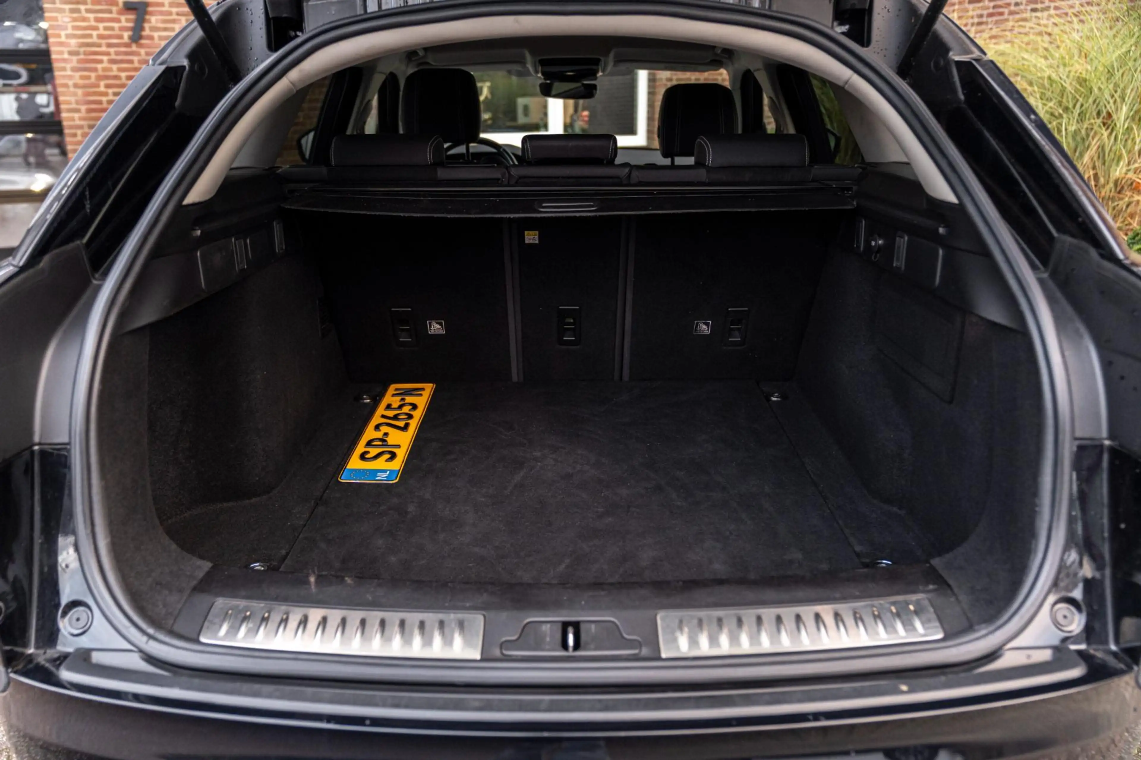 Land Rover Range Rover Velar 2.0 Turbo 250 PK 1e eigenaar AWD R-Dynamic Keyless — photo 21