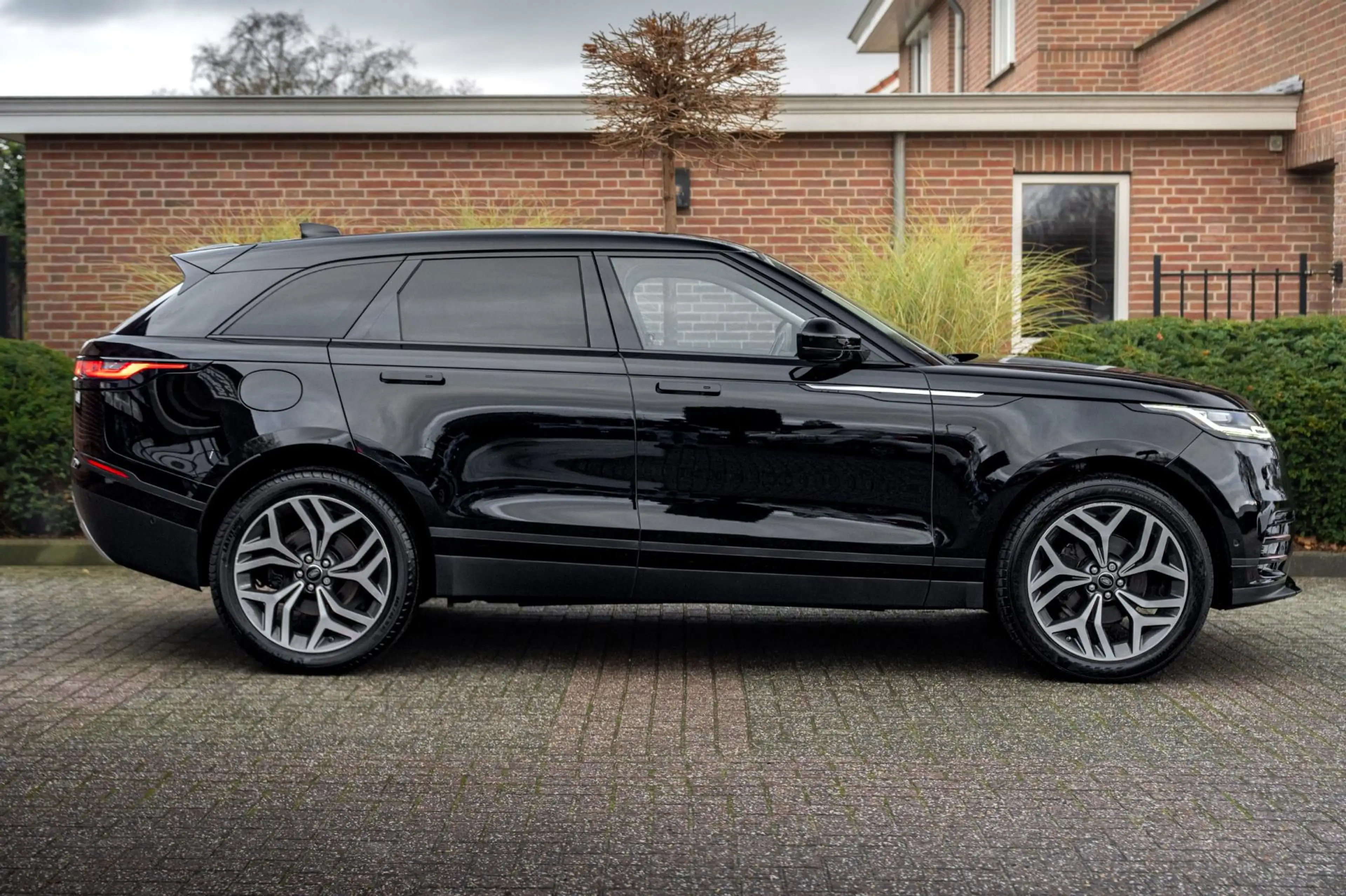 Land Rover Range Rover Velar 2.0 Turbo 250 PK 1e eigenaar AWD R-Dynamic Keyless — photo 5