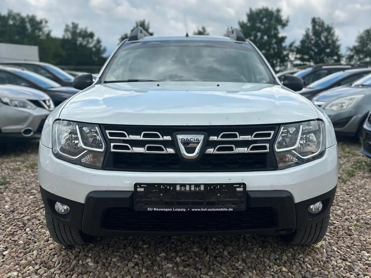 Dacia Duster 1.6 *TÜV NEU*1.Hand*Klima*AHK* Weiß - 2