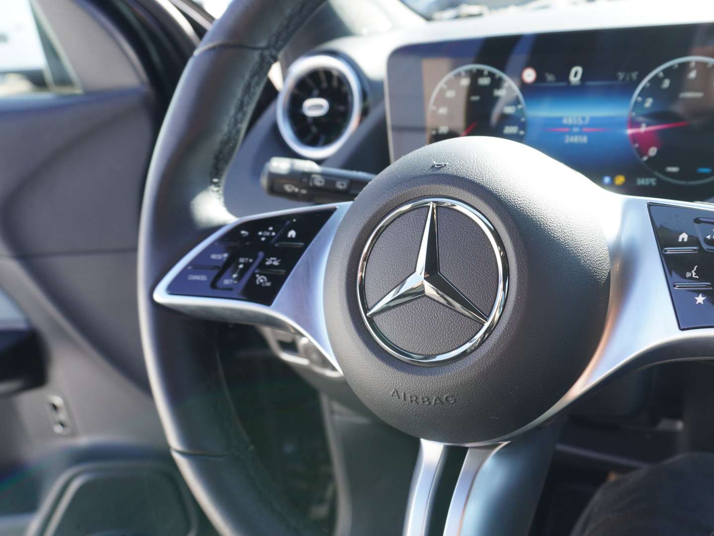 Mercedes GLA 180 Progressive - 2024 - Joinsteer - #13