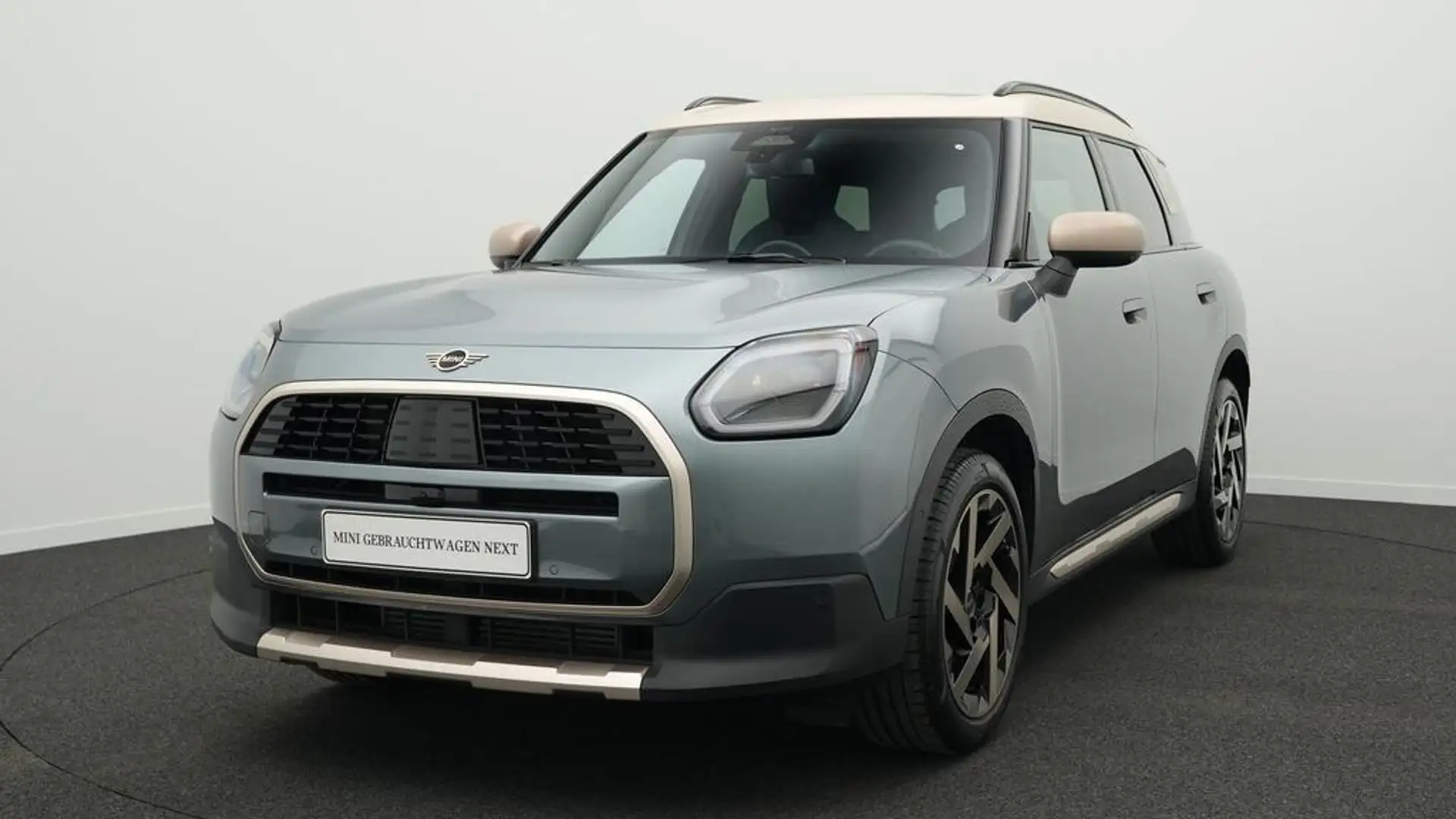 MINI Countryman C Favoured Trim Grün - 1