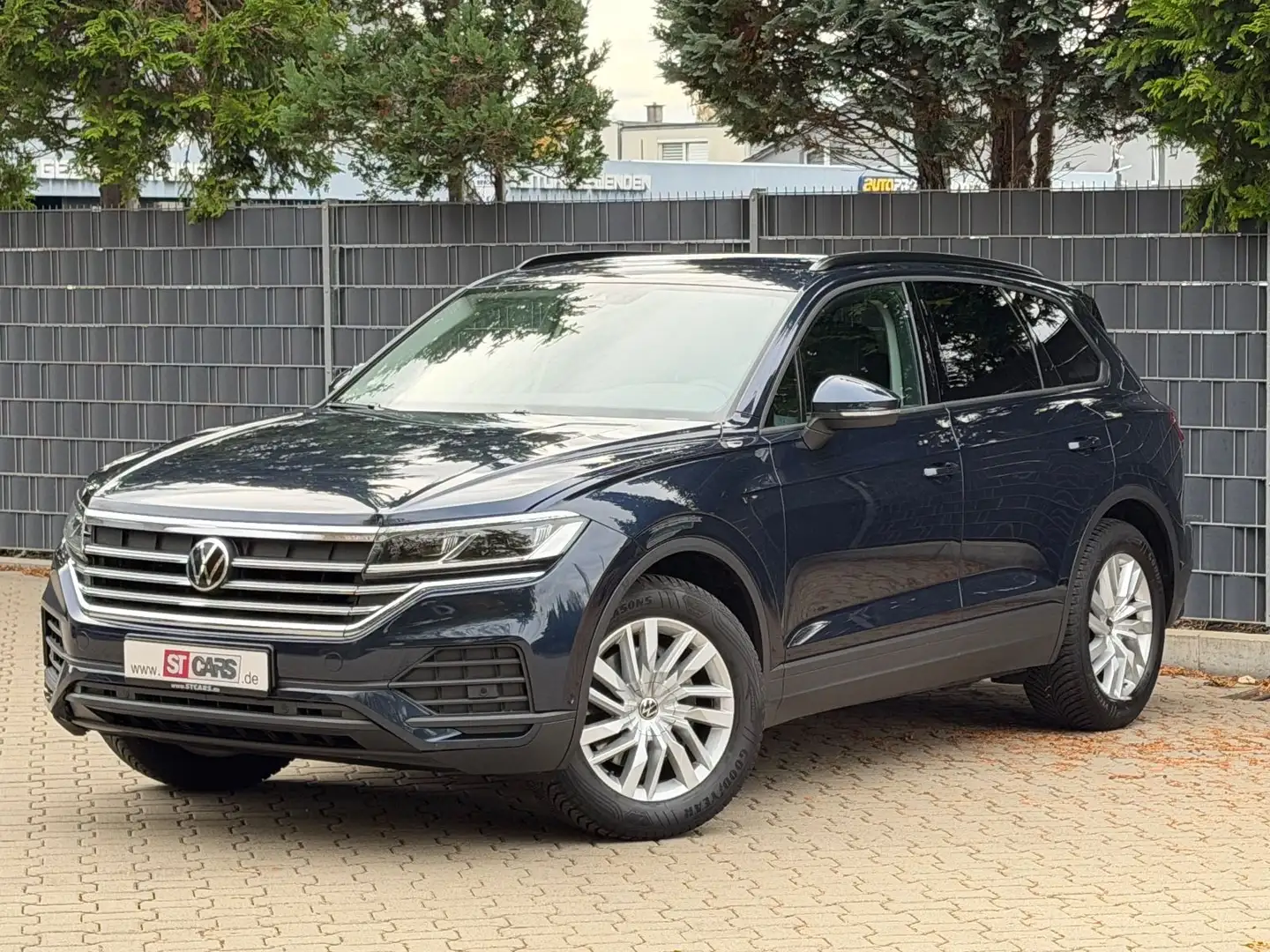 Volkswagen Touareg 3.0 TDI 4Motion AHK Luft Leder Blau - 1