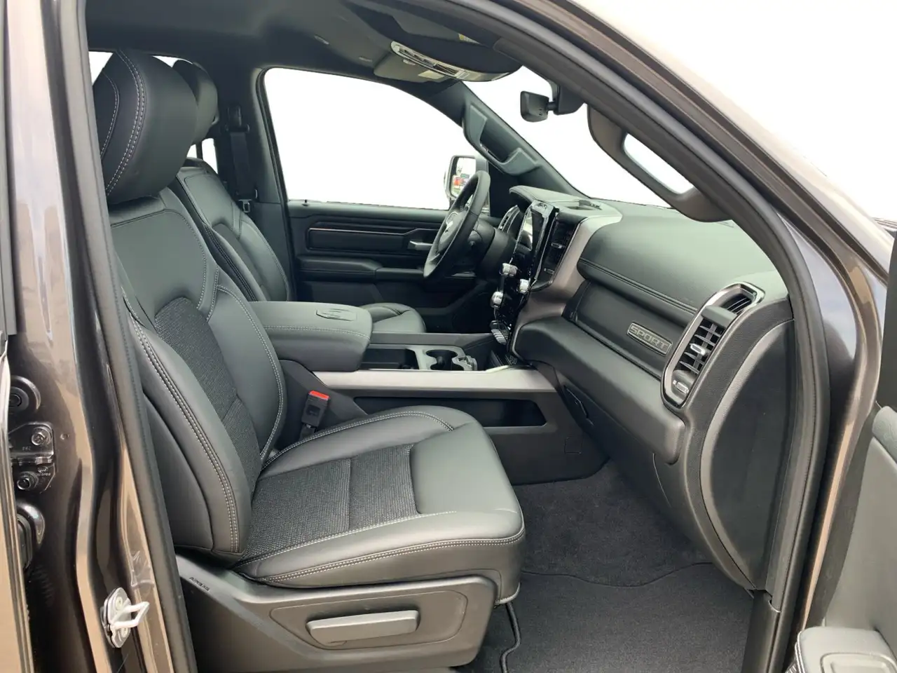 RAM 1500 photo RAM 1500