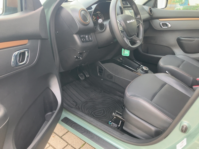 Dacia Spring Extreme ELECTRIC 65 Navi, Kamera — photo 11