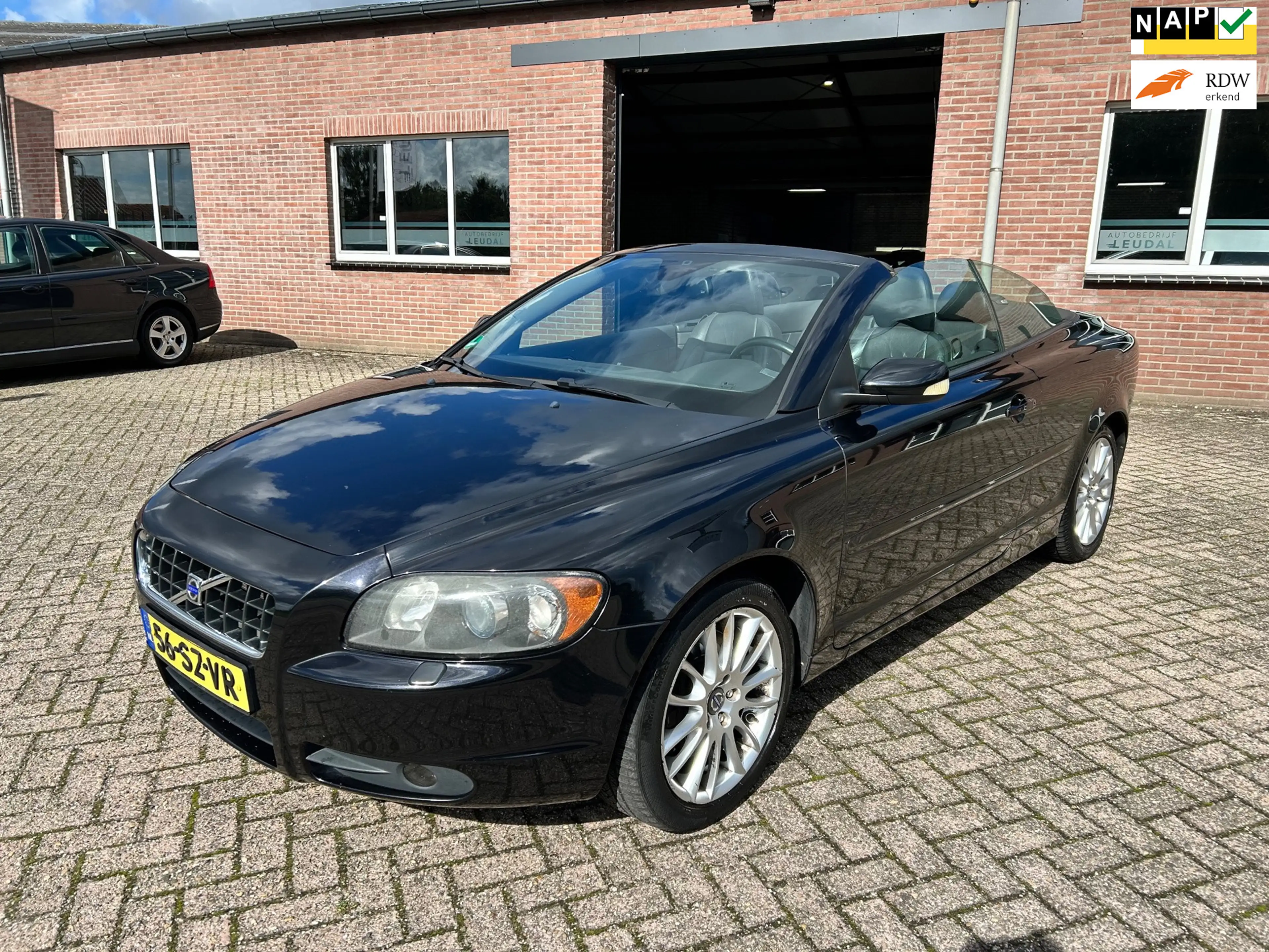 Volvo C70 Convertible 2.4i Summum // dealer onderhouden