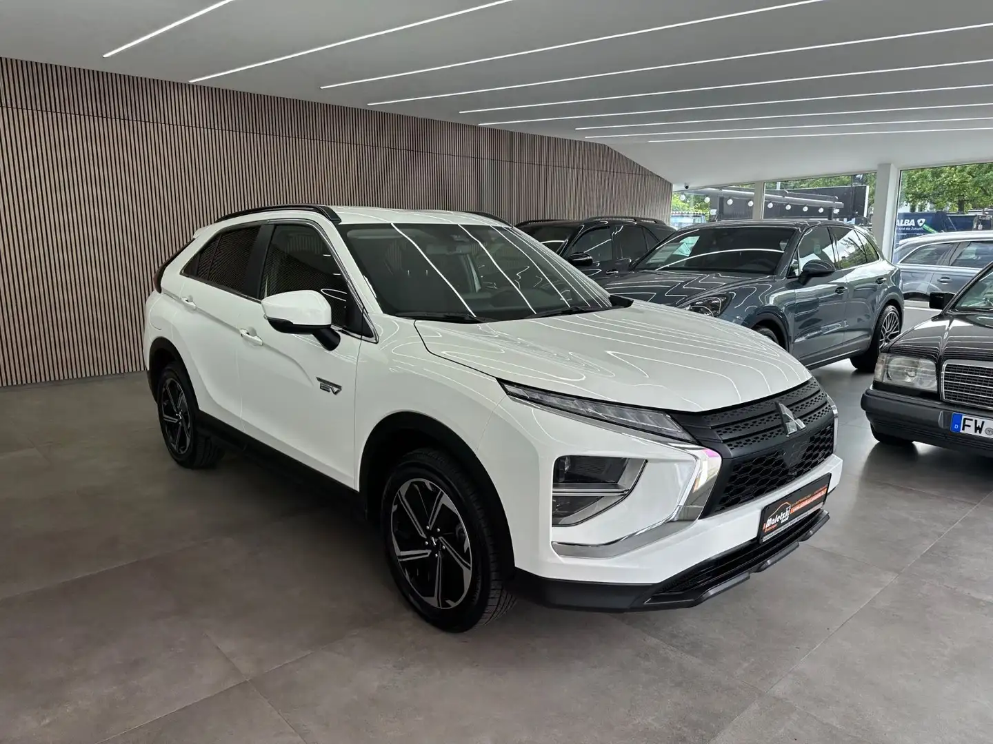 Mitsubishi Eclipse Cross 2.4 Hybrid 4WD*Keyless*AppleCar* Weiß - 1