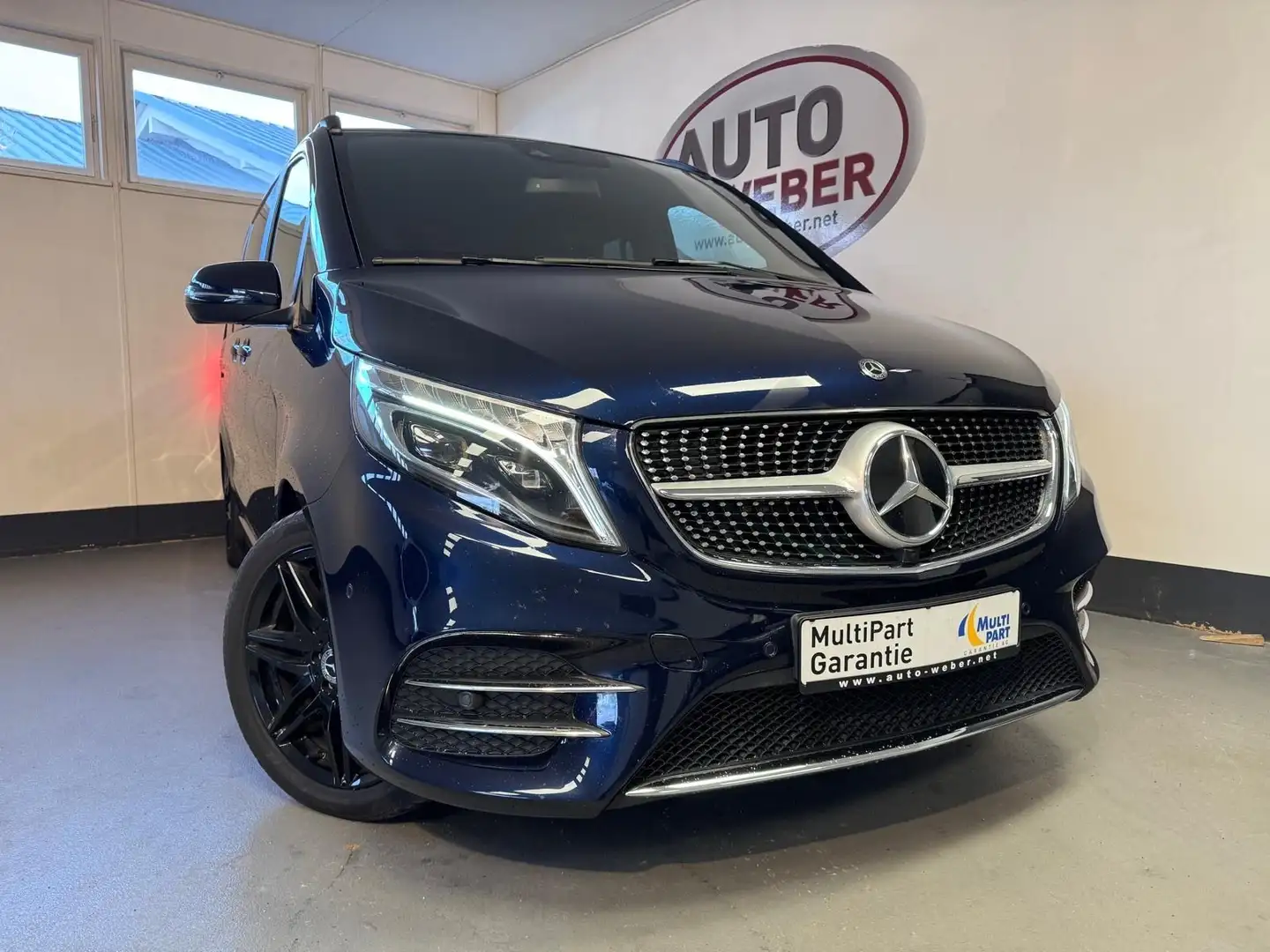 Mercedes-Benz V 300 D EDITION LANG*AUT.*MFL*TMP*NAVI*AMG LINE* Modrá - 1