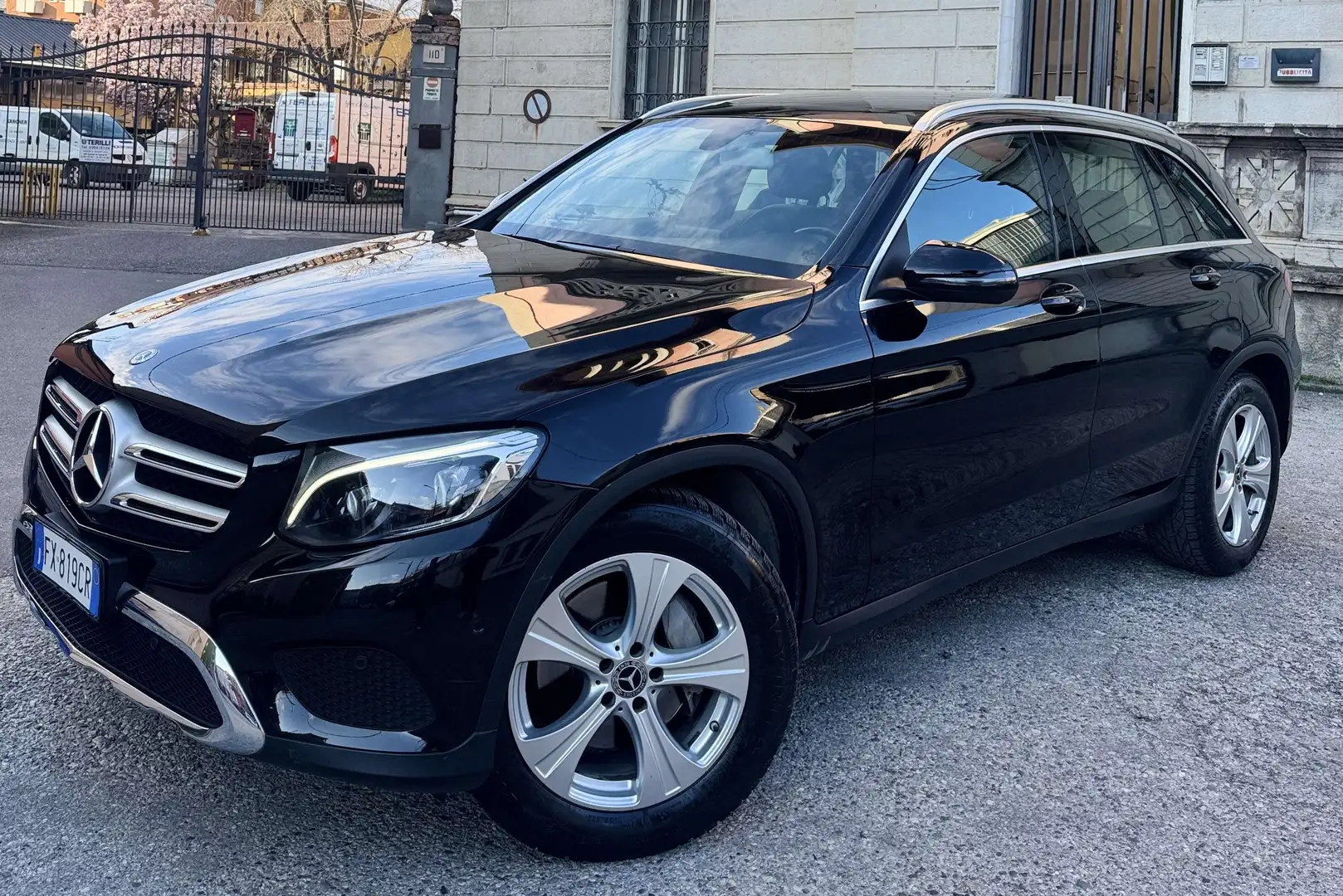 Mercedes-Benz GLC 220 4MATIC SPORT Noir - 1