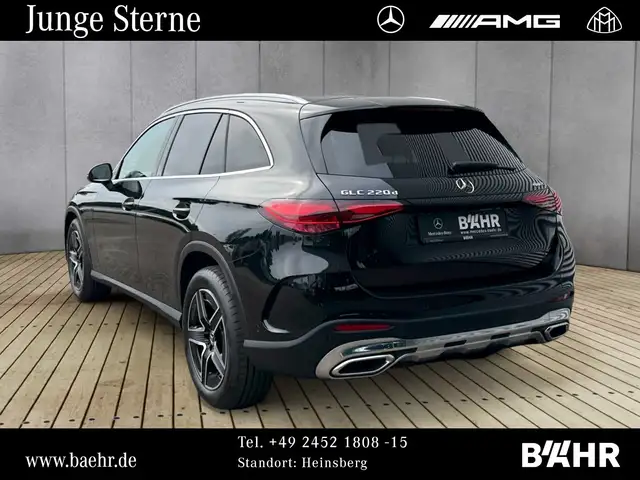 Mercedes-Benz GLC view 3