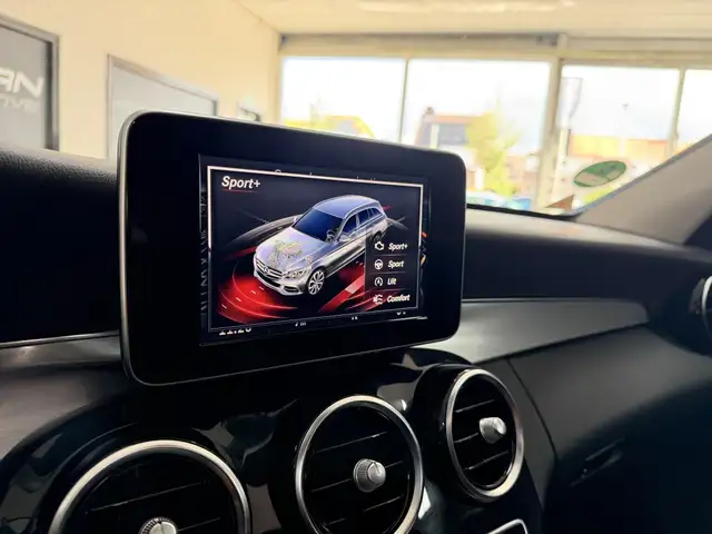 Mercedes-Benz C-Class view 13