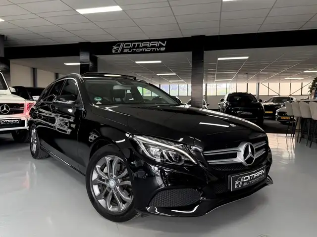 Mercedes-Benz C-Class view 5