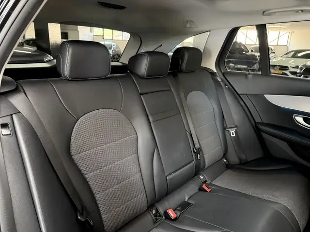 Mercedes-Benz C-Class view 10