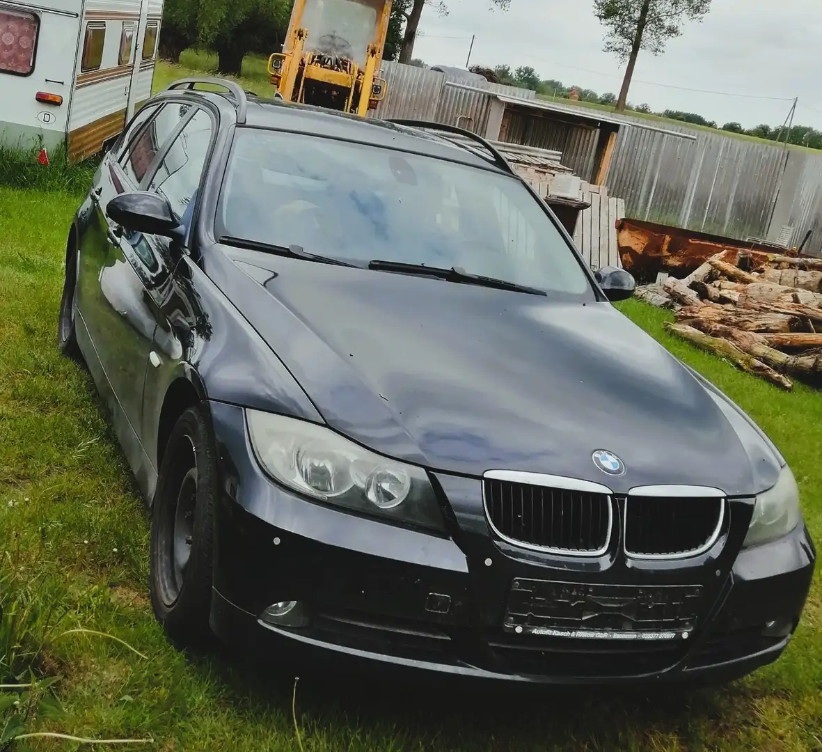 BMW 320 320i Touring Aut. Чорний - 1