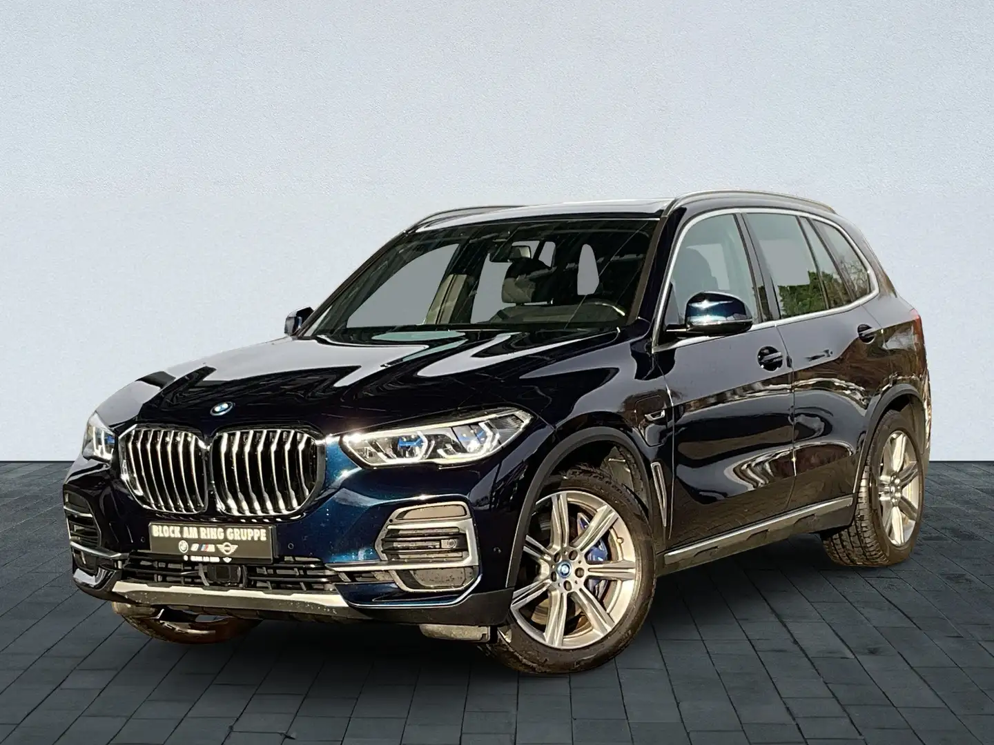 BMW X5 xDrive45e HUD Pano LHZ LED KomfSitze SH Blau - 2