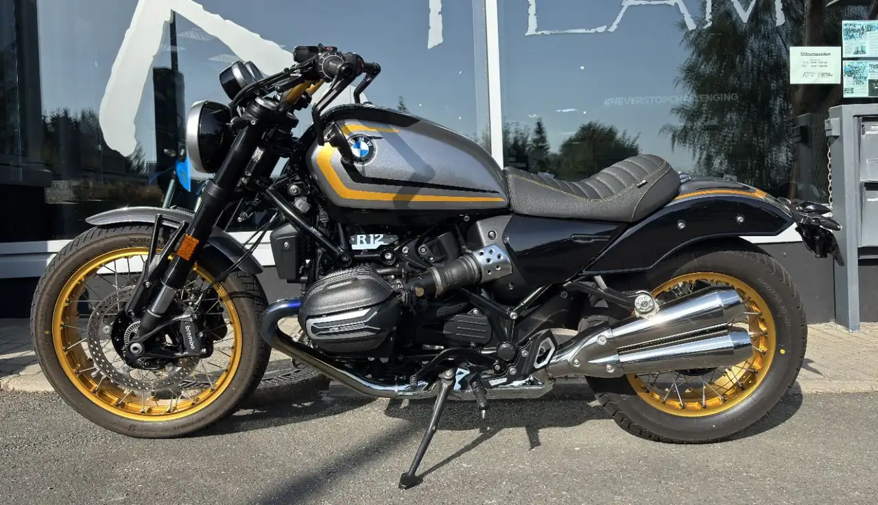 BMW R 12