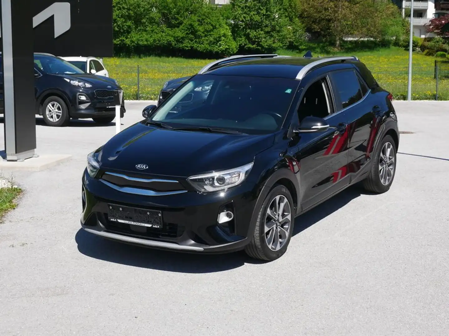 Kia Stonic Gold 1.0 Schwarz - 2