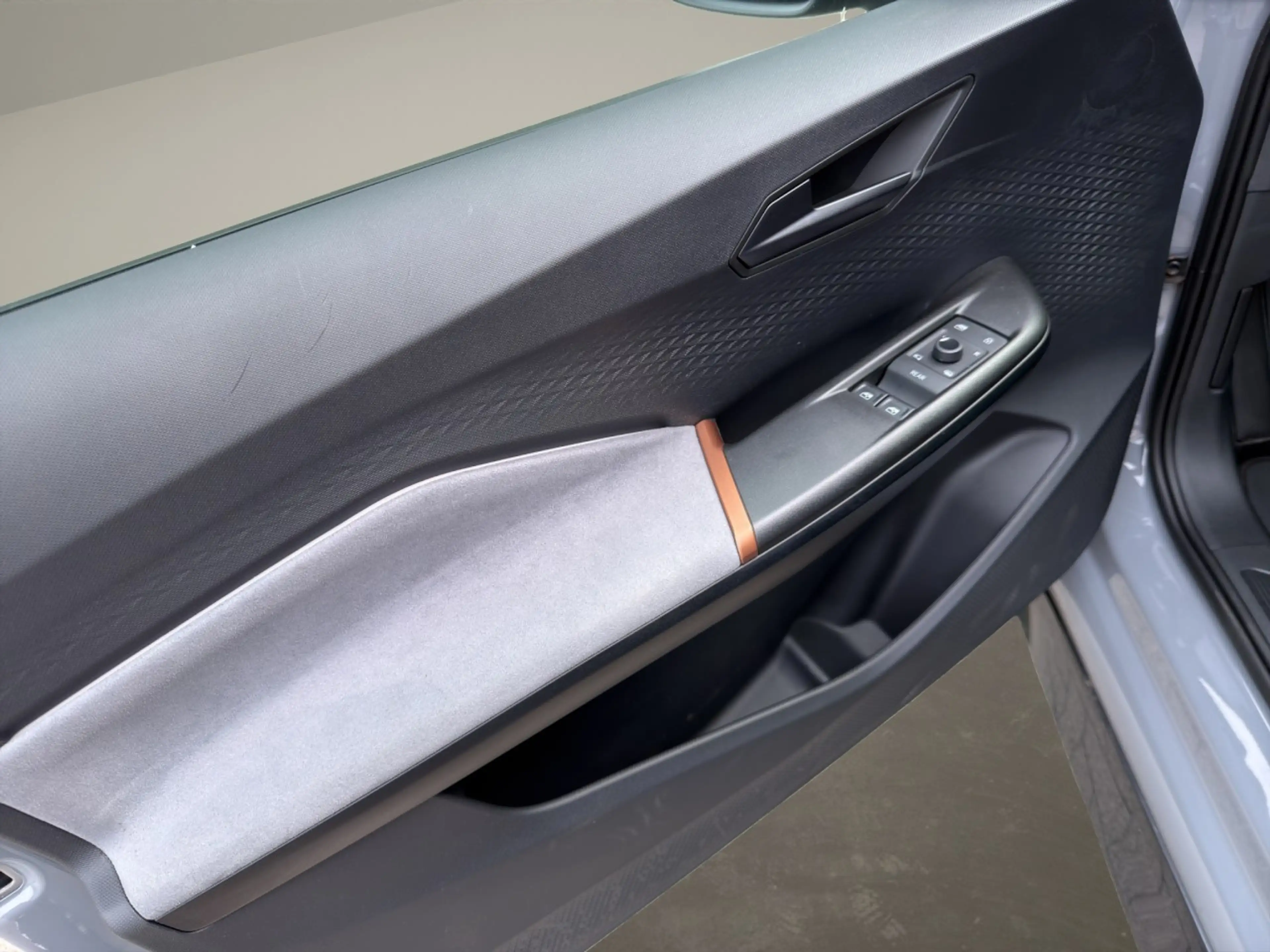 CUPRA Born LED Navi ACC Sitzheizung Rückfahrkamera Klima — photo 9
