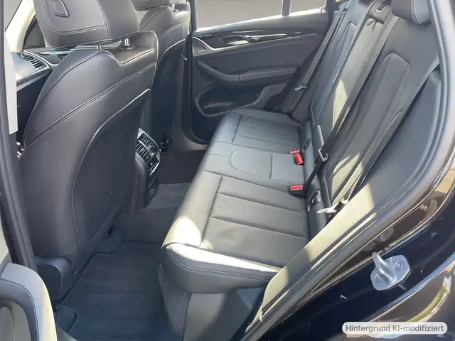 BMW X3 view 15