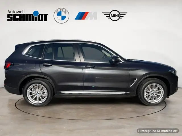 BMW X3 view 6