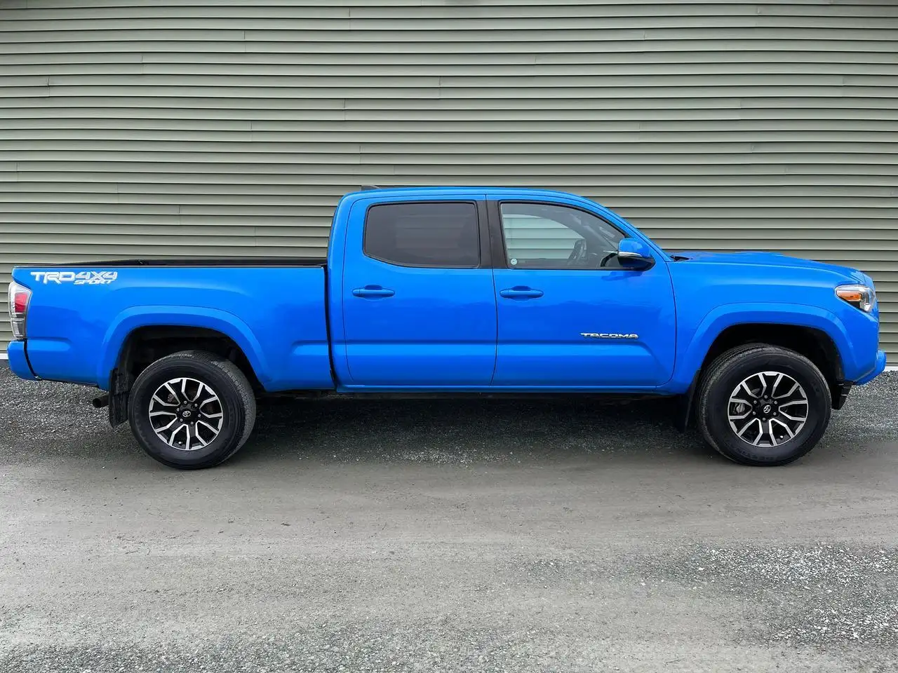 Toyota Tacoma снимка Toyota Tacoma