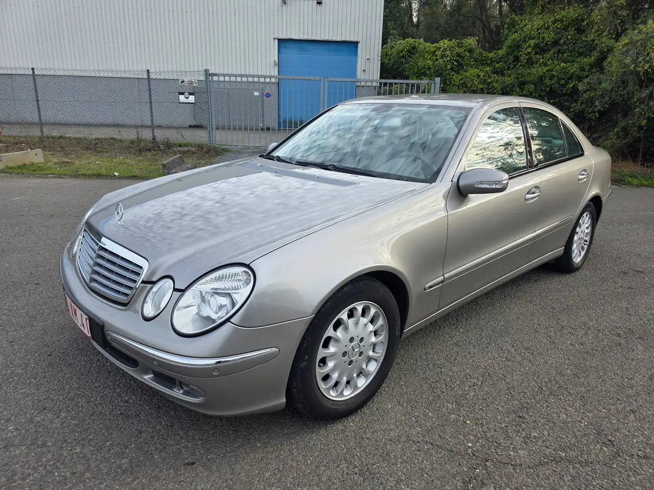 Mercedes-Benz E 220