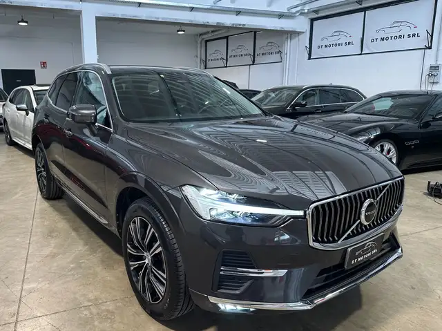 Volvo XC60 B4(d) Geartronic Momentum - UNICO PROPRIETARIO - I