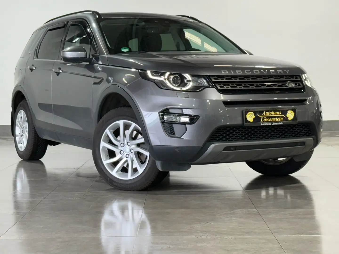 Land Rover Discovery Sport SE AWD*NAVI*RFK*PANO Grau - 2
