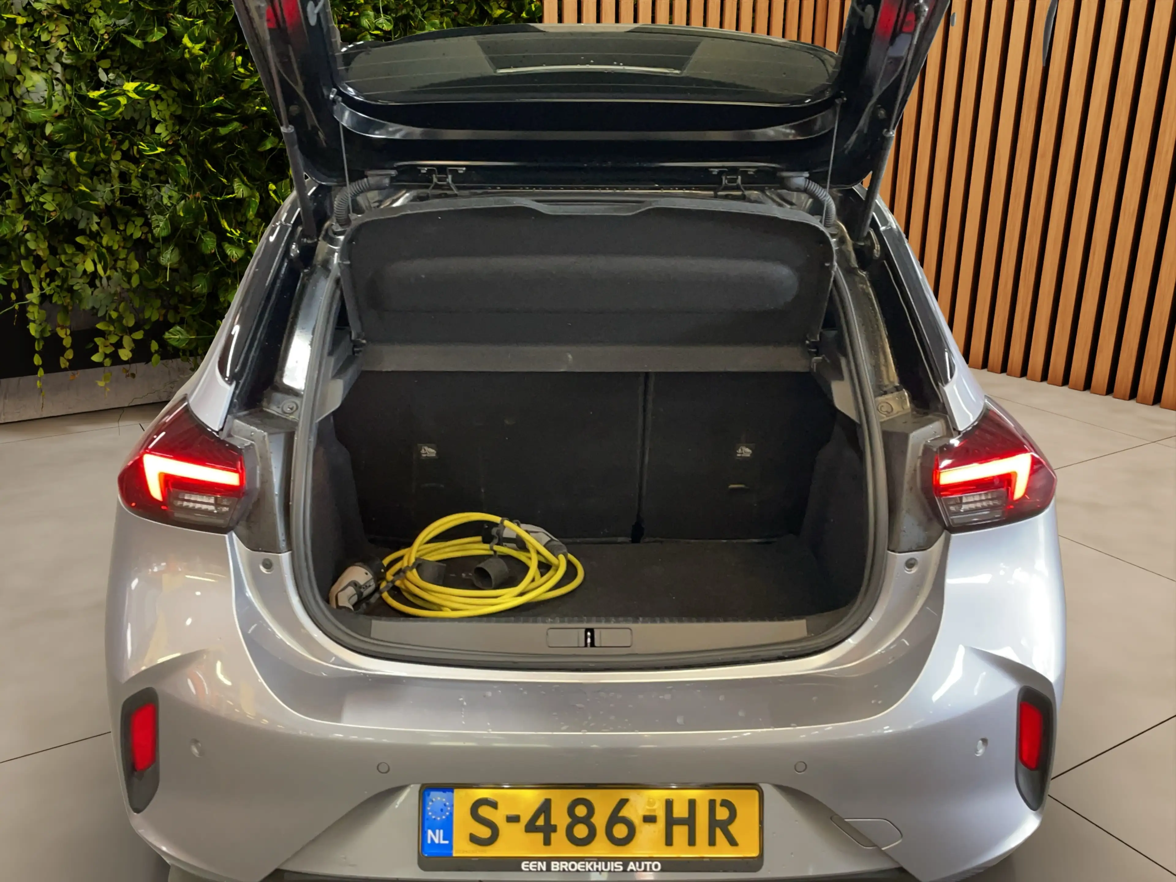 Opel Corsa-e Ultimate 50KWh Nav | Half leder | Massage Stoelen| — photo 13