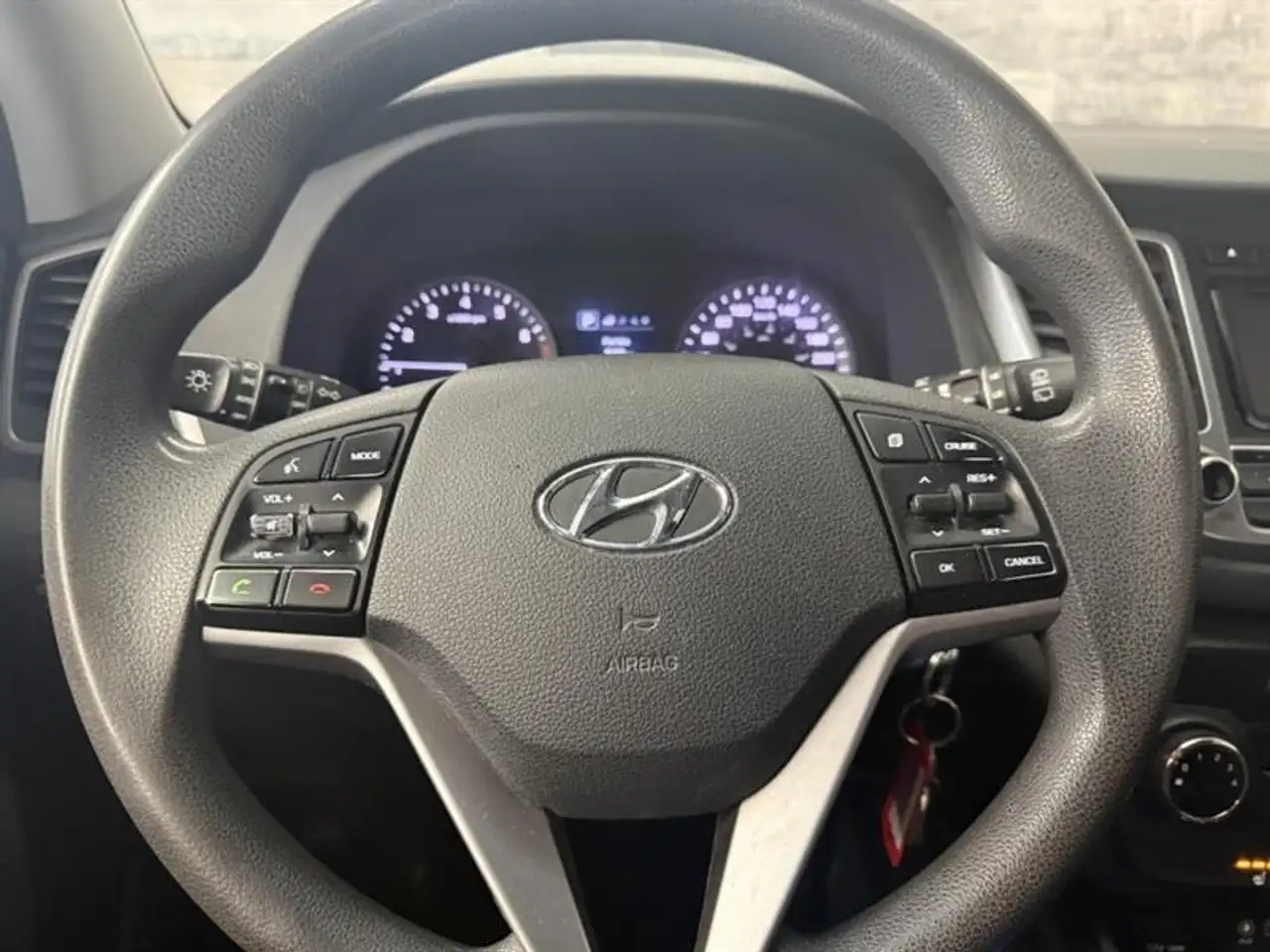 Hyundai TUCSON снимка Hyundai TUCSON