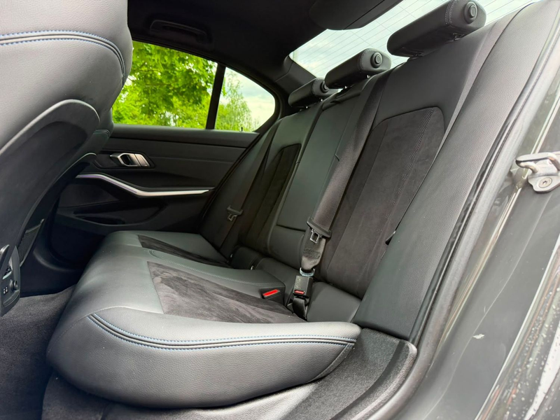 BMW 320 d M Sport/Navi/Led/Digital/HuD — photo 11