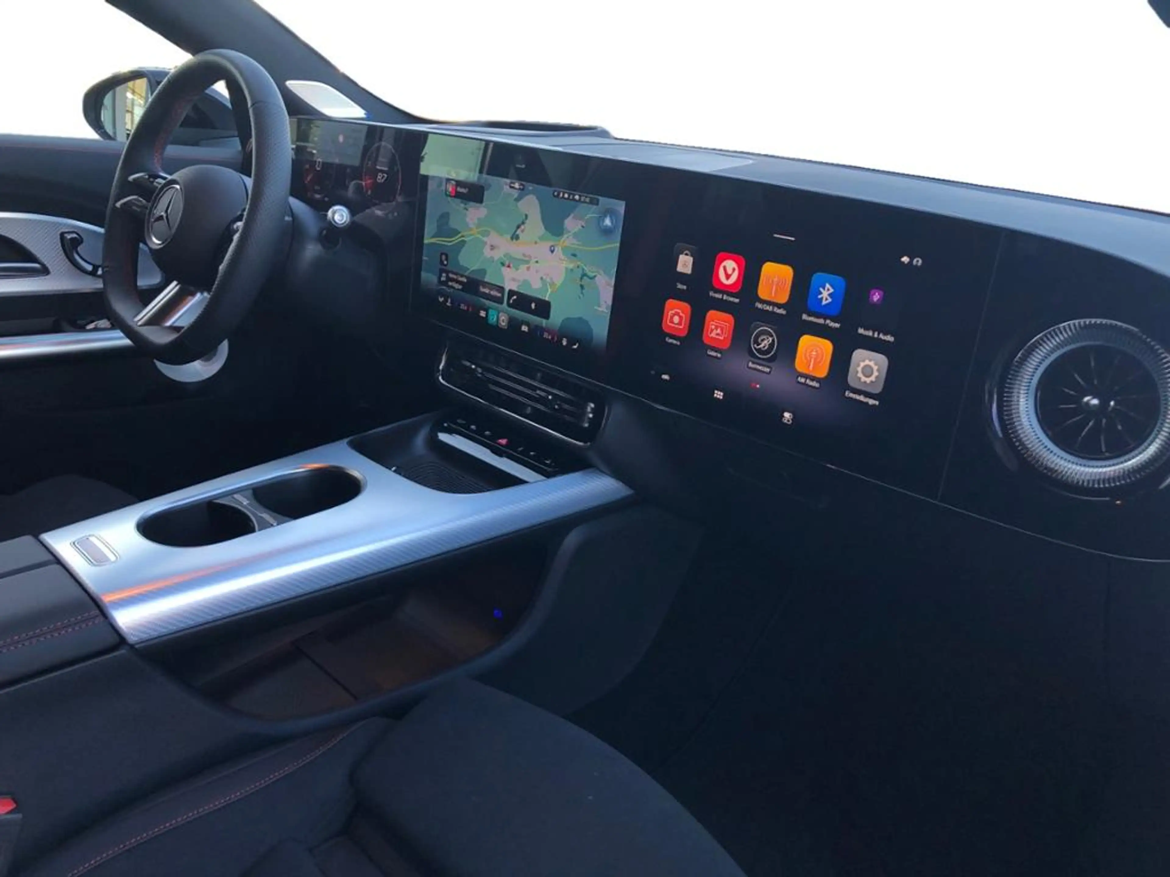 Mercedes-Benz CLA 220 4MATIC AMG+MBUX+Superscreen+Burm+MBeam — photo 4