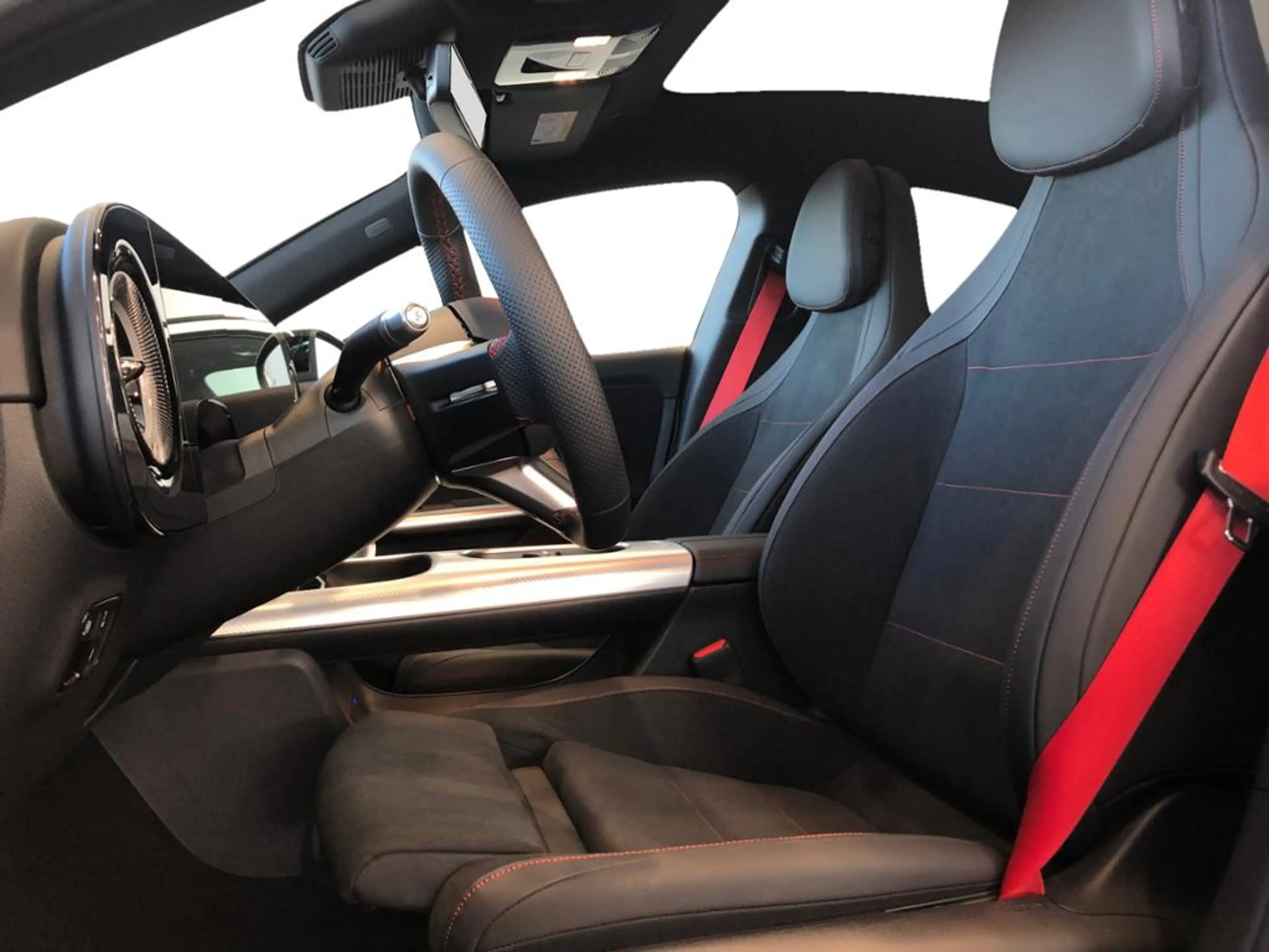 Mercedes-Benz CLA 220 4MATIC AMG+MBUX+Superscreen+Burm+MBeam — photo 6