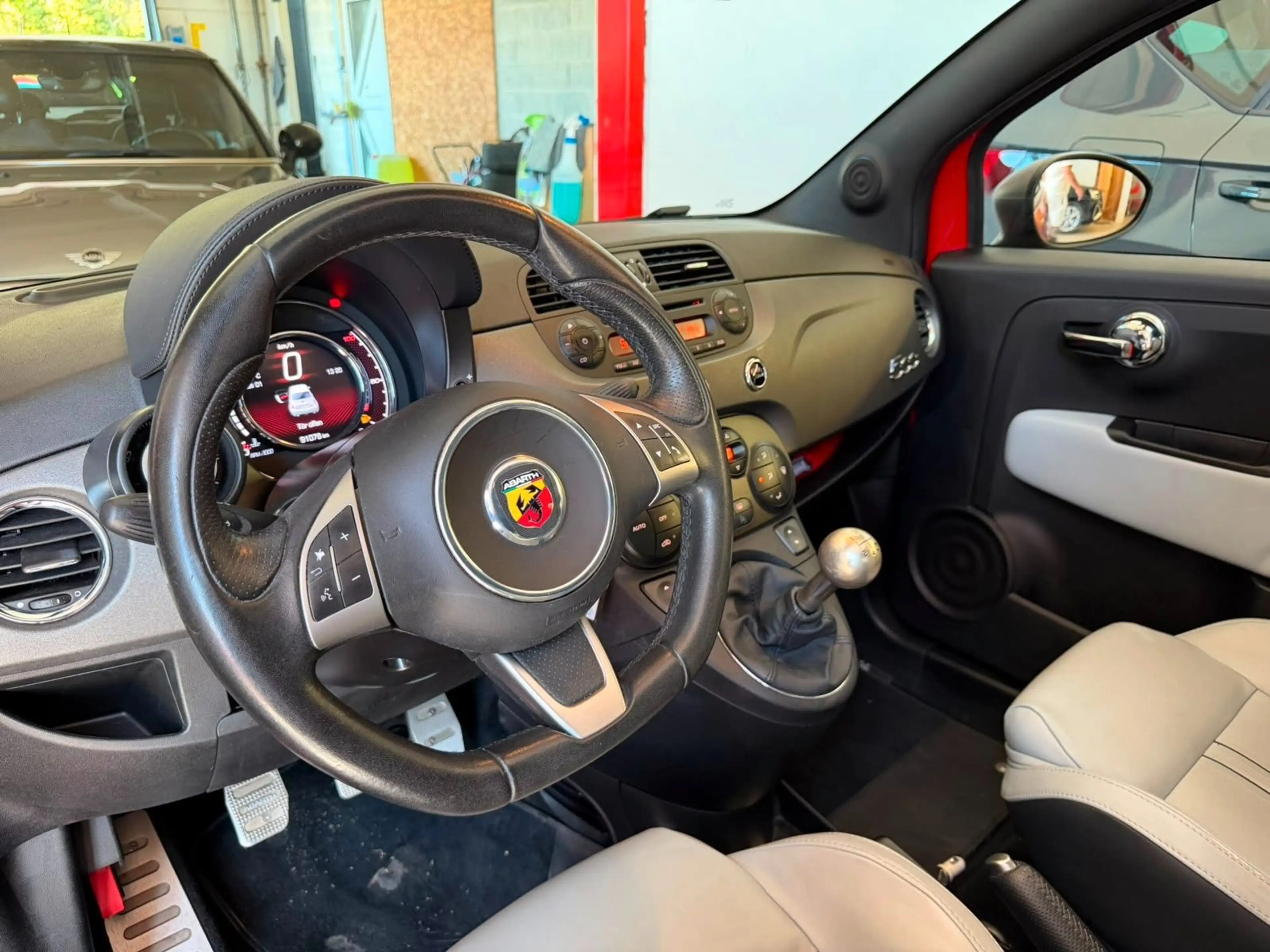 Abarth 500 595 Competizione ** P-DACH ** LEDER ** PDC ** — photo 8