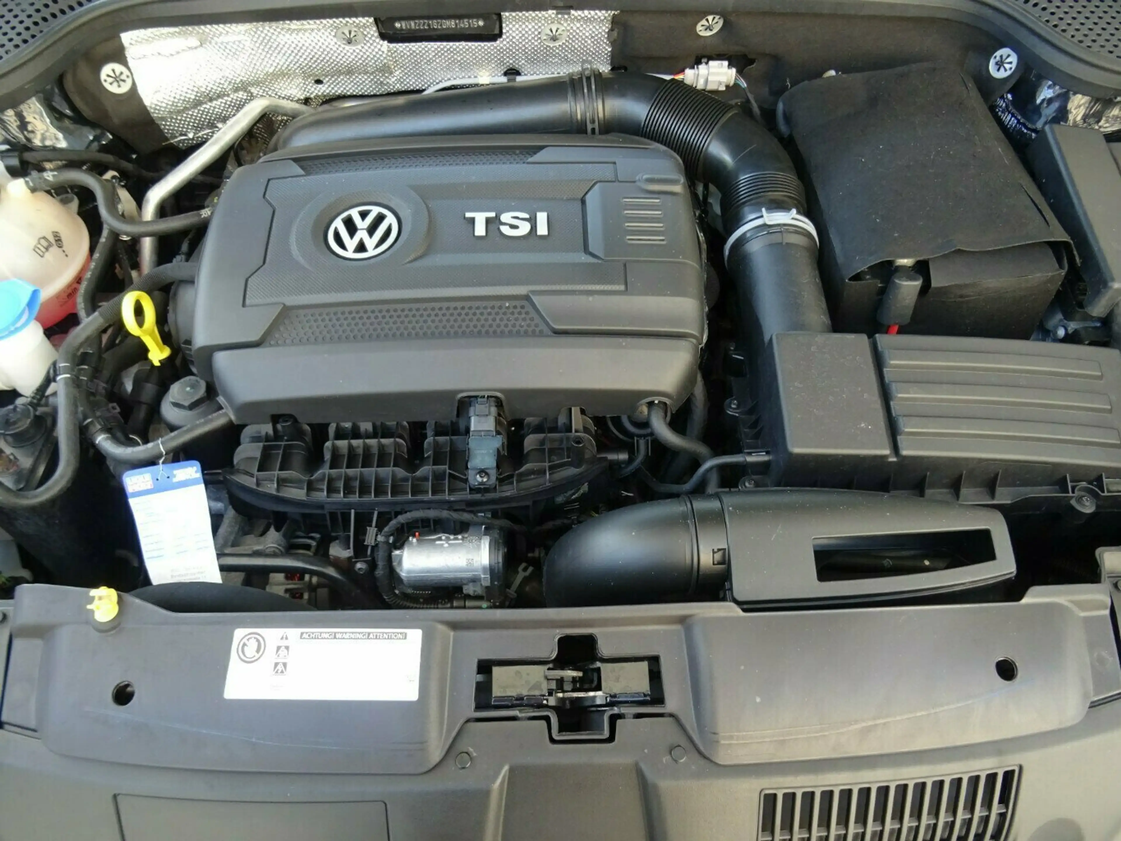 Volkswagen New Beetle 2,0 TSI Cabriolet Autom,Leder,Kamera — photo 24