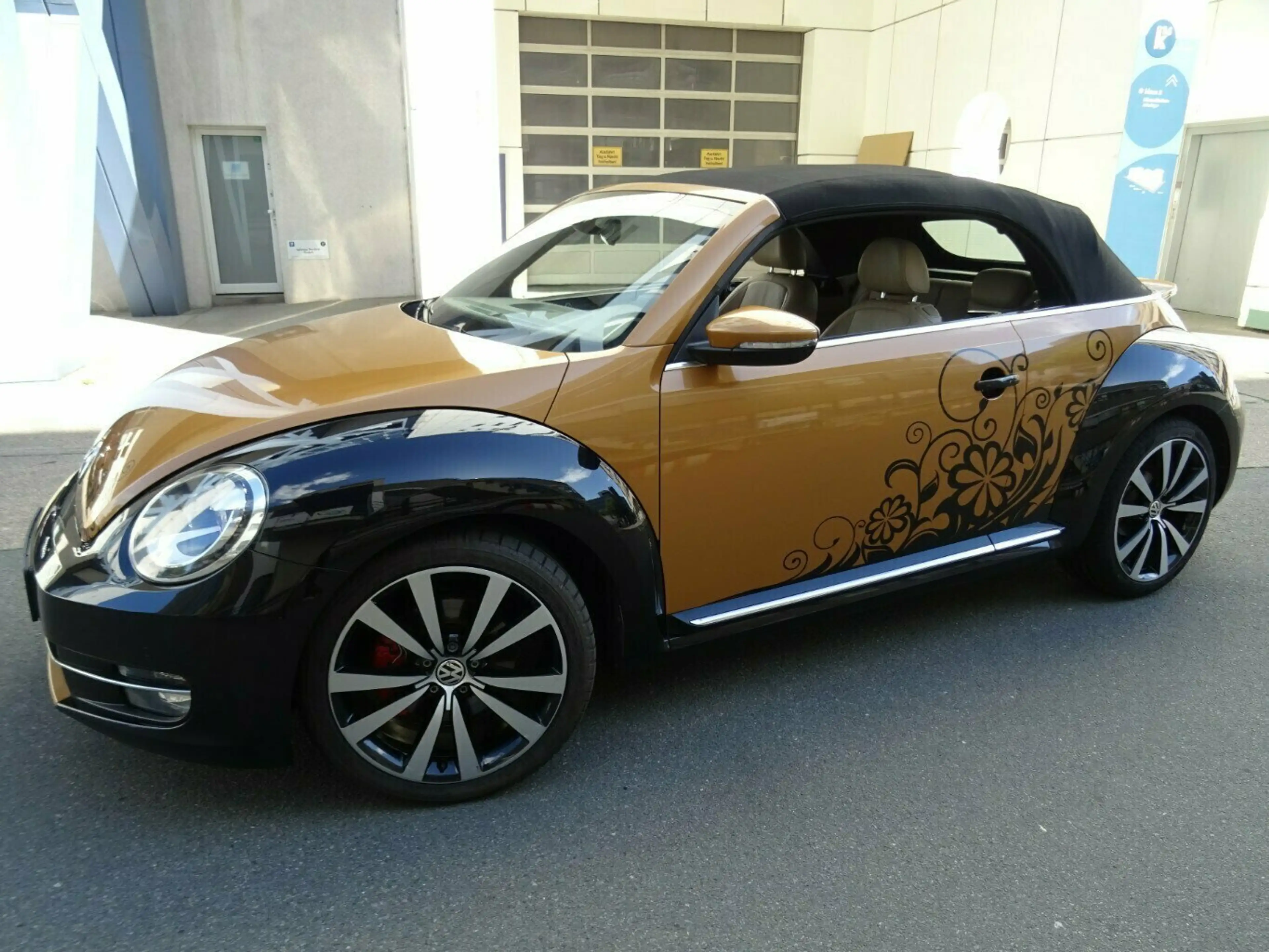 Volkswagen New Beetle 2,0 TSI Cabriolet Autom,Leder,Kamera — photo 5