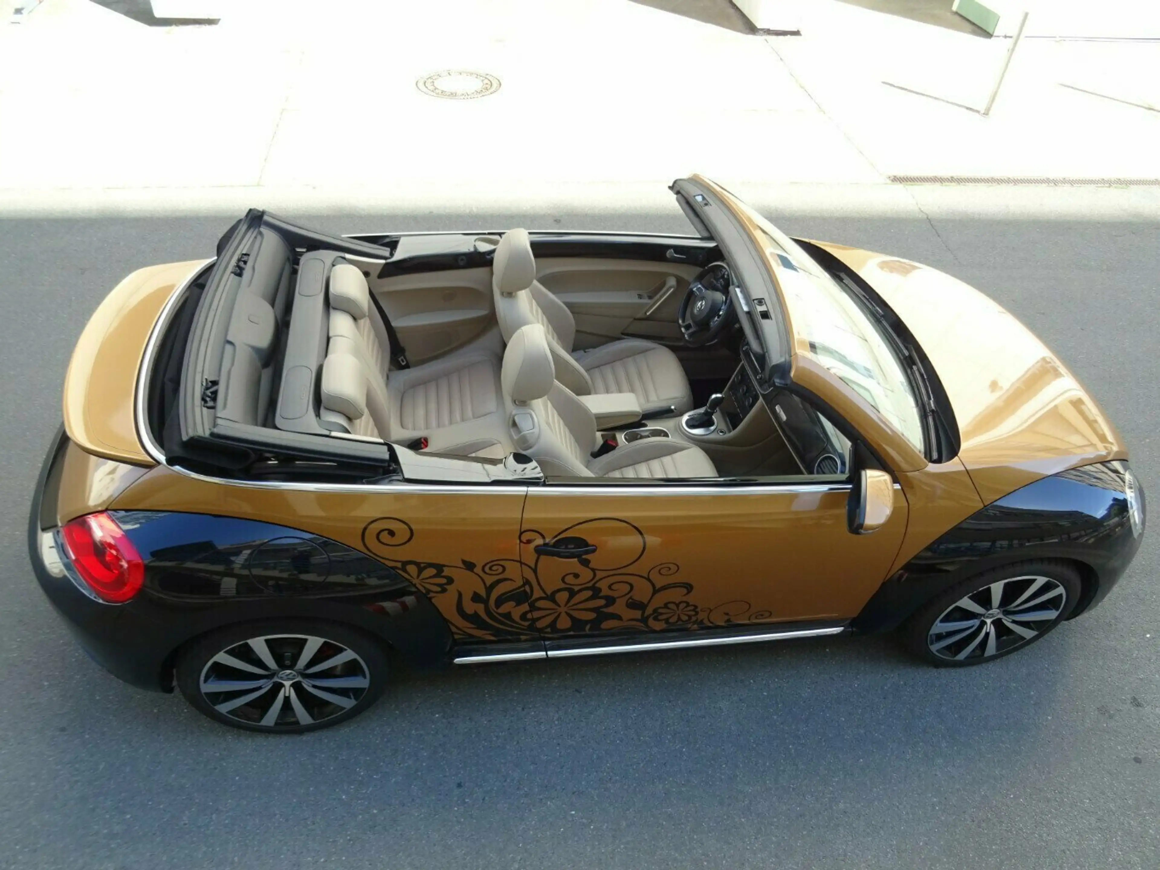 Volkswagen New Beetle 2,0 TSI Cabriolet Autom,Leder,Kamera — photo 22