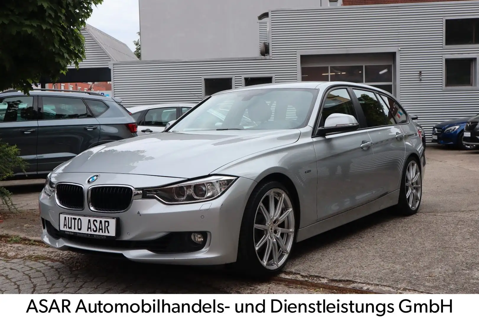 BMW 328 i Touring M-OPTIK/Bi-XENON/LEDER/TEMPOMAT Срібний - 1
