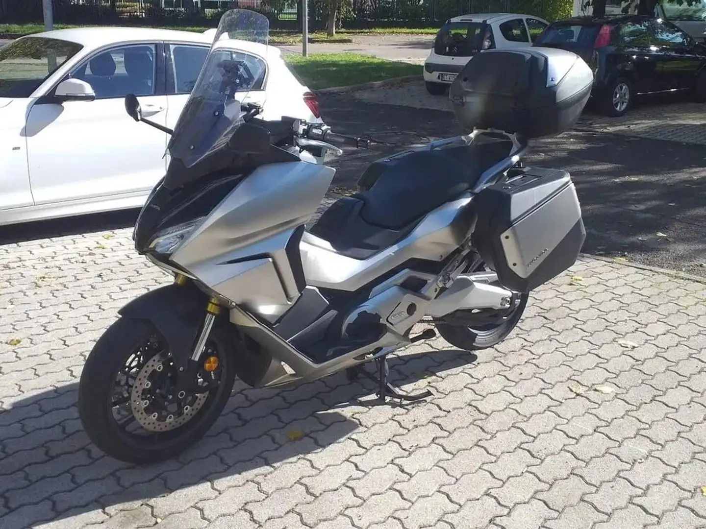 Honda Forza 750 DCT Travel Сірий - 1