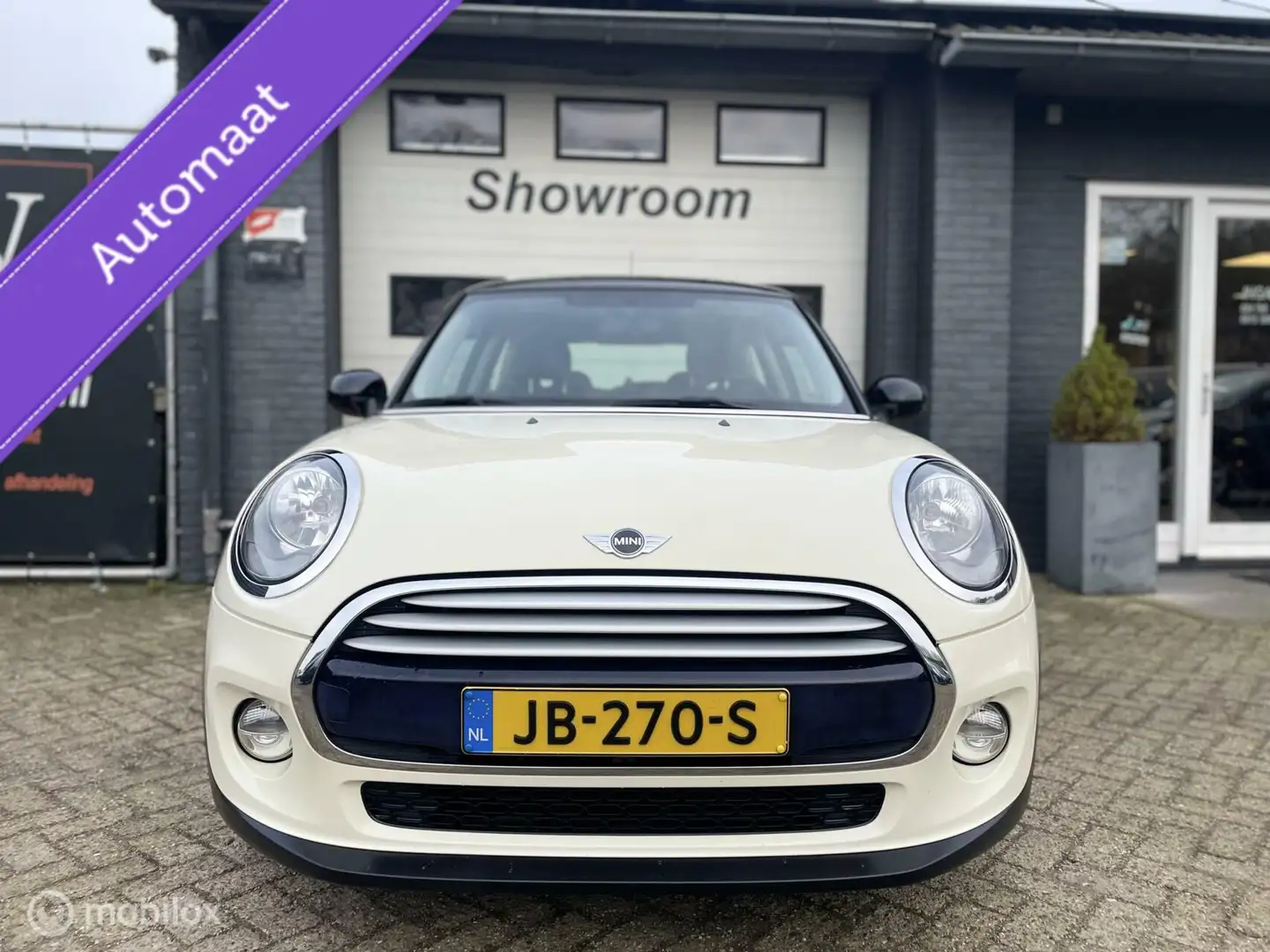 MINI Cooper Mini 1.5 Chili Serious Business Automaat! White - 2