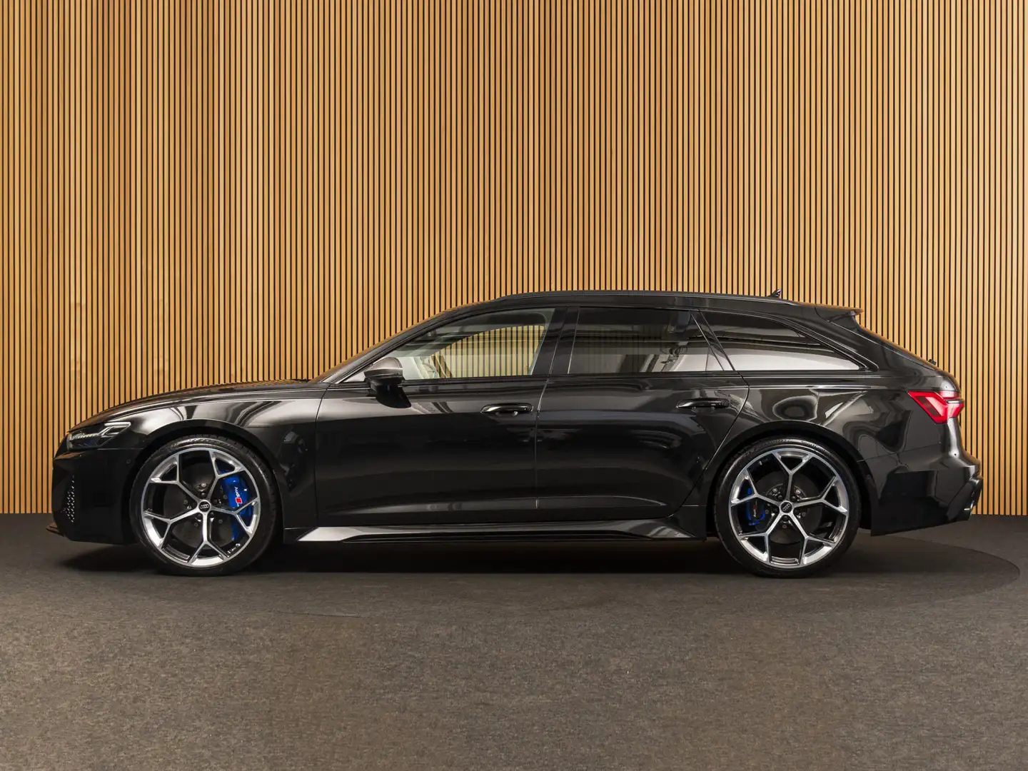 Audi RS6 Avant TFSI quattro performance Zwart - 2