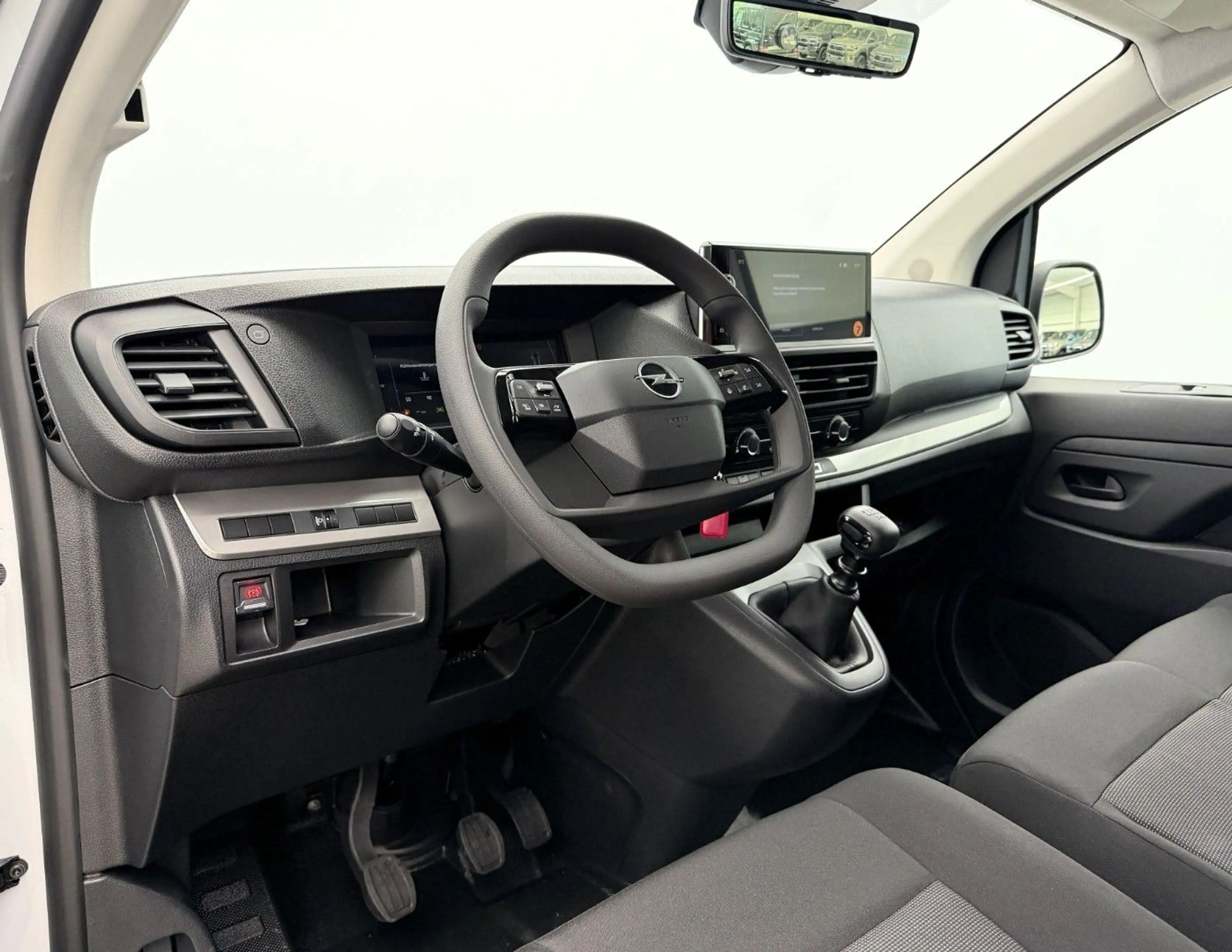 Opel Vivaro Kasten L2 120 °Connect+Converter Pack° — photo 10