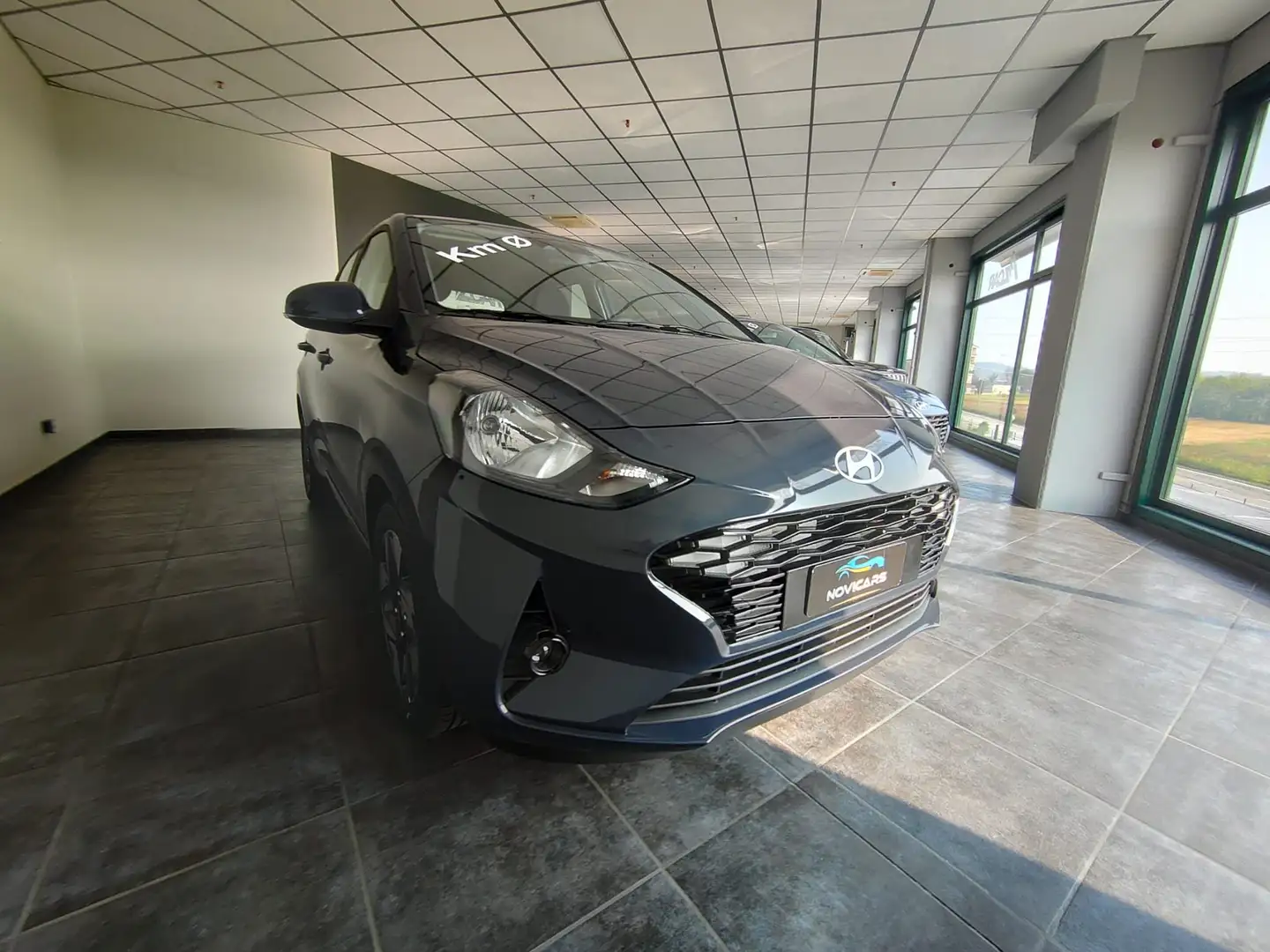 Hyundai i10 i10 1.0 mpi Connectline 63cv Gris - 2