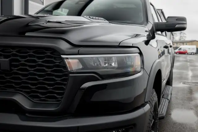 Ram 1500 view 9