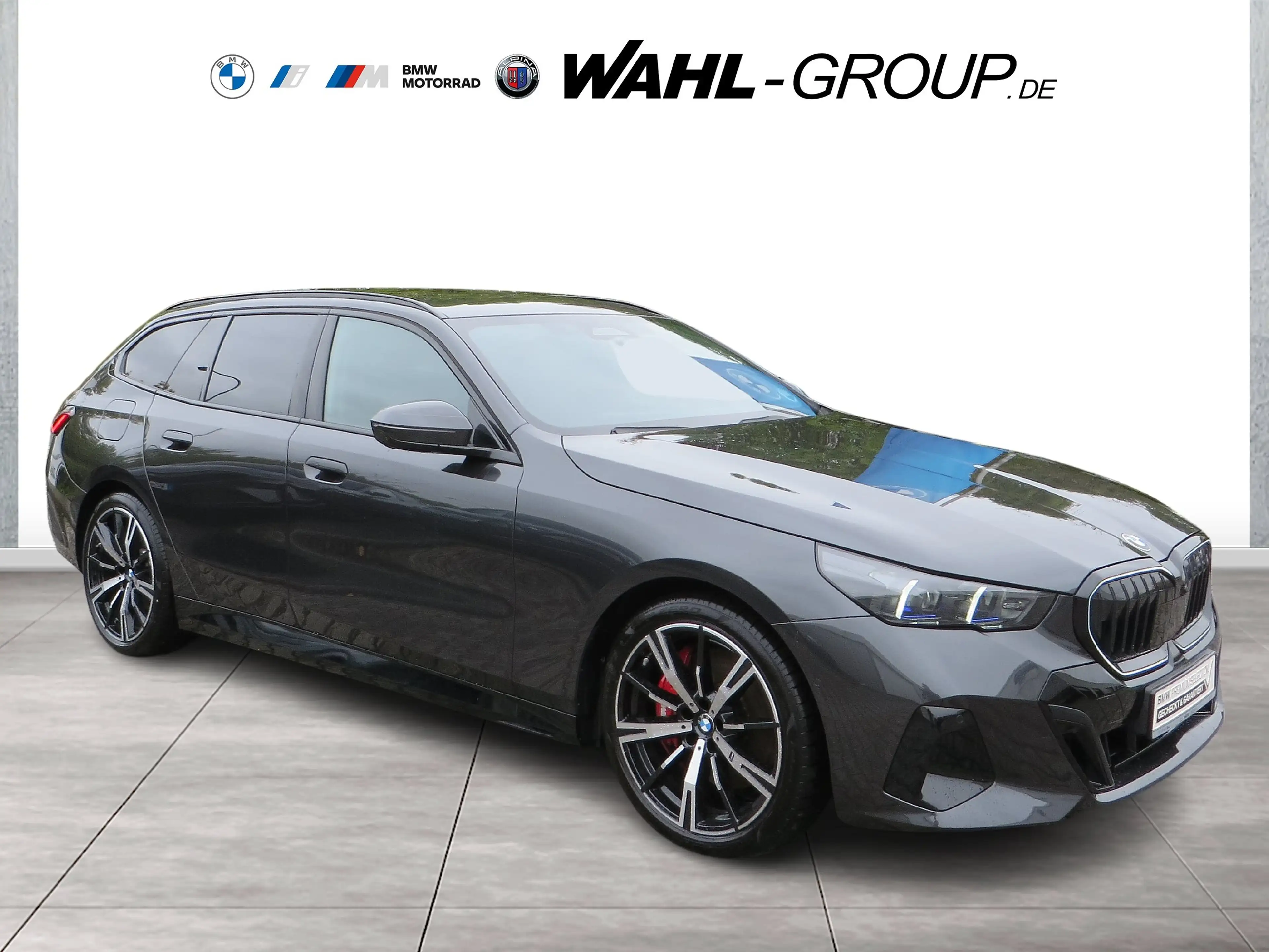 BMW 540 d xDrive Touring — photo 3