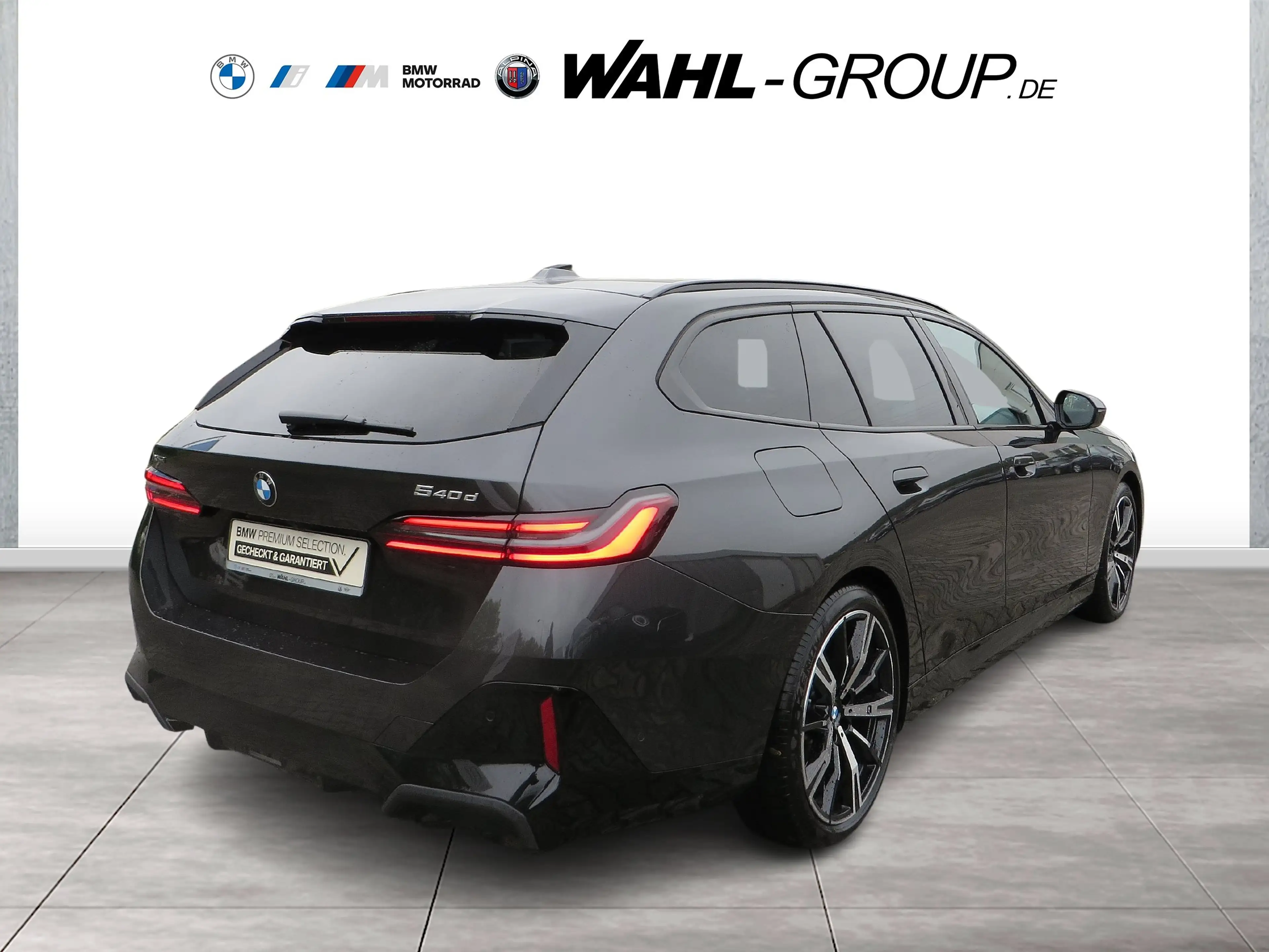 BMW 540 d xDrive Touring — photo 5