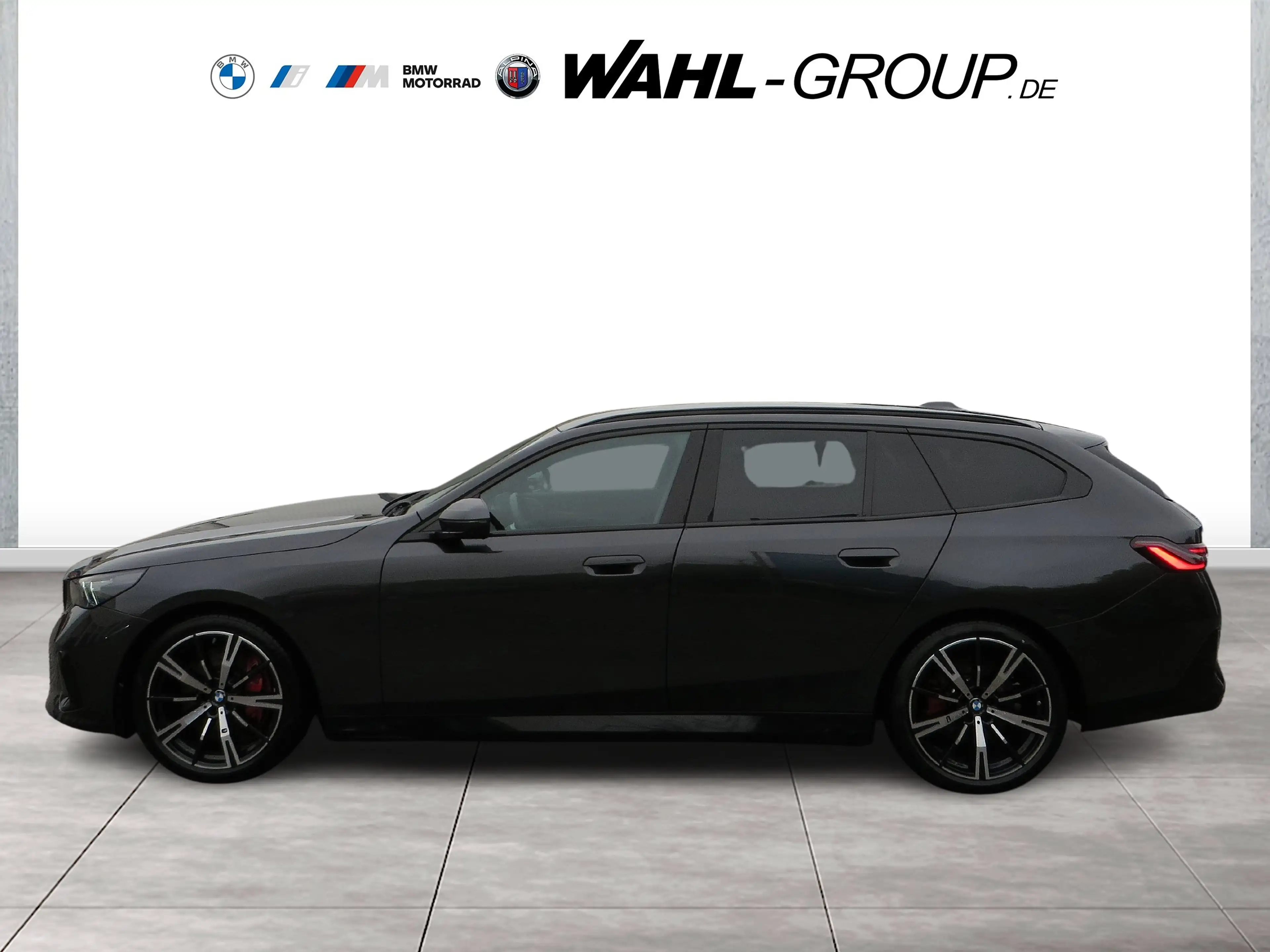 BMW 540 d xDrive Touring — photo 8